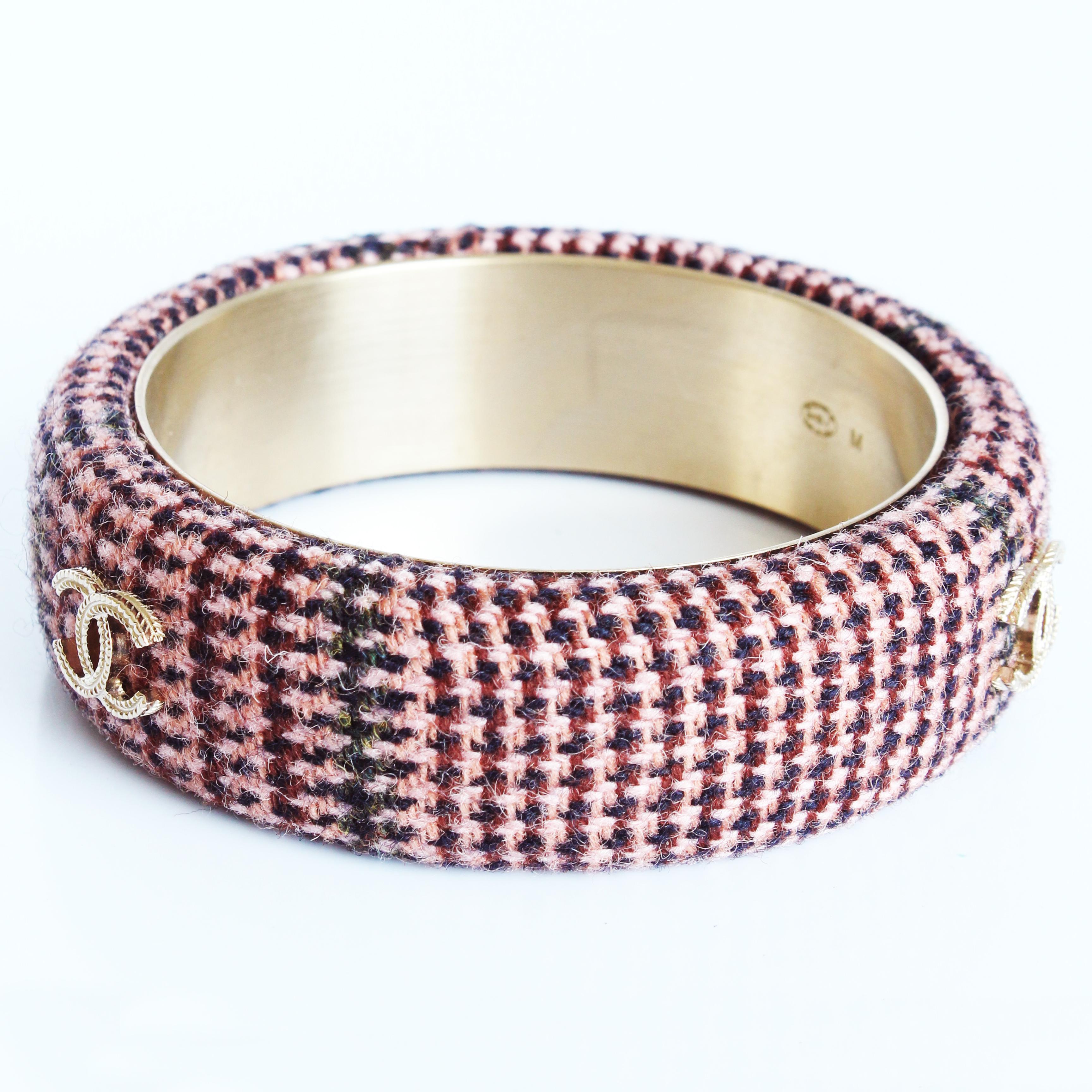Chanel Bracelet Bangle 13A Pink Multicolor Tweed Knit with Gold CC Logo in Box  For Sale 2