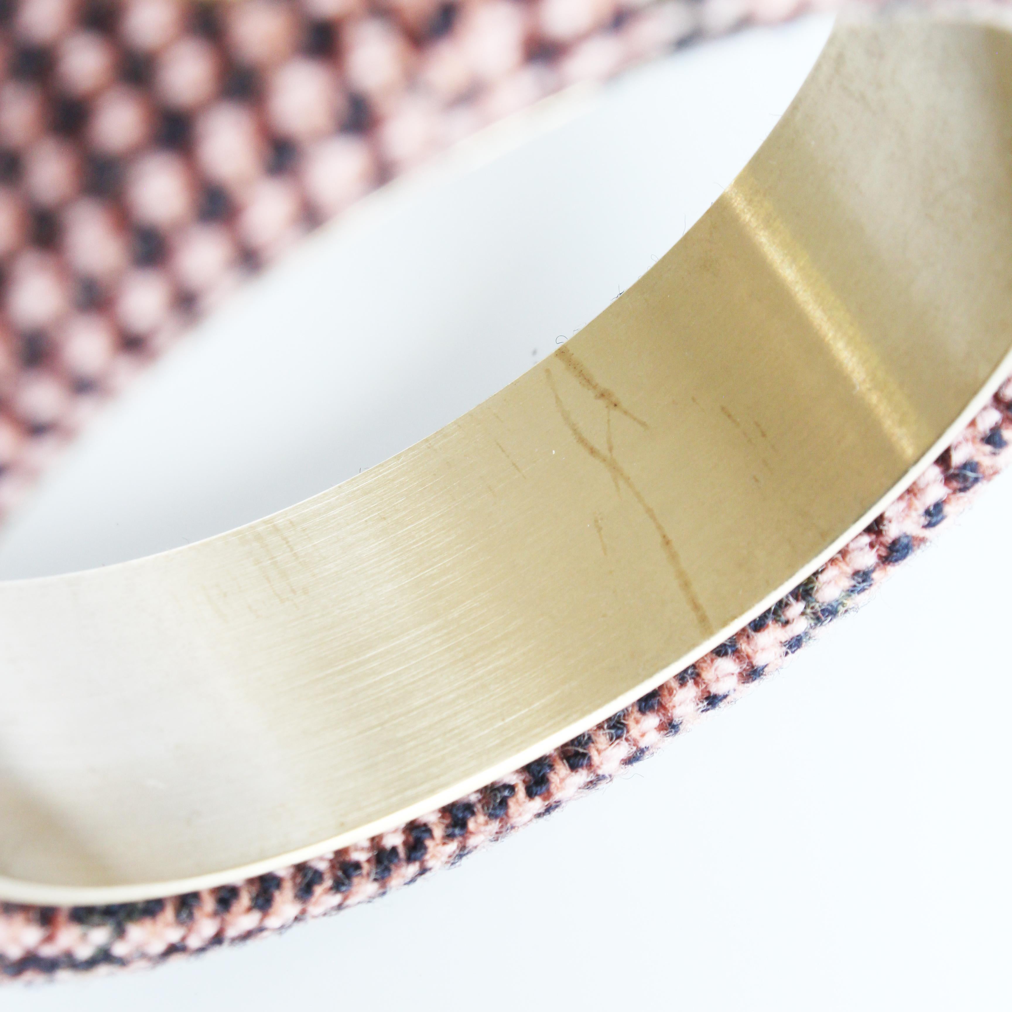 Chanel Bracciale Bangle 13A Rosa Multicolore in maglia di tweed con logo CC in oro in scatola in vendita 10