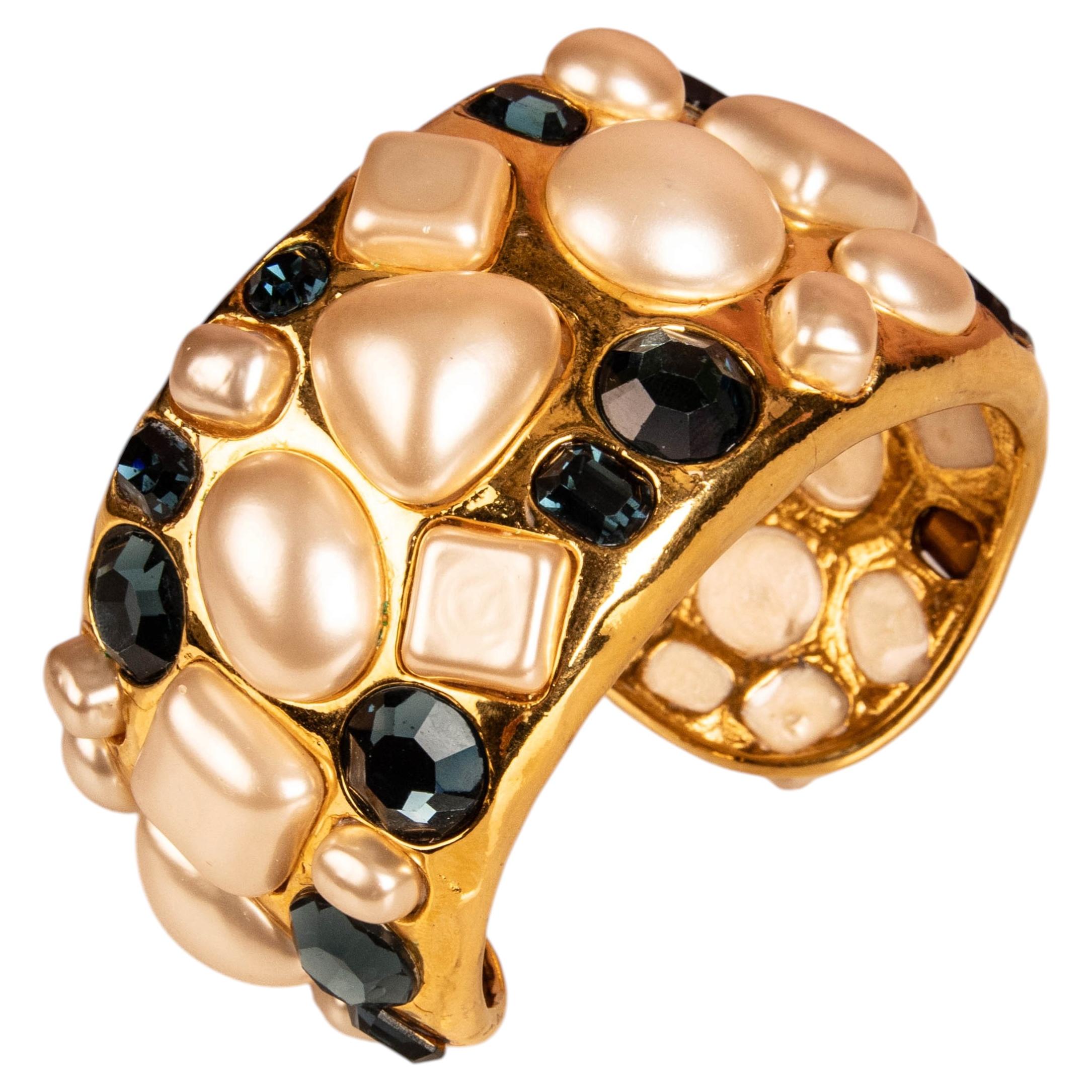 Bracciale Chanel disegnato da Karl Lagerfeld, Autunno-Inverno 1991