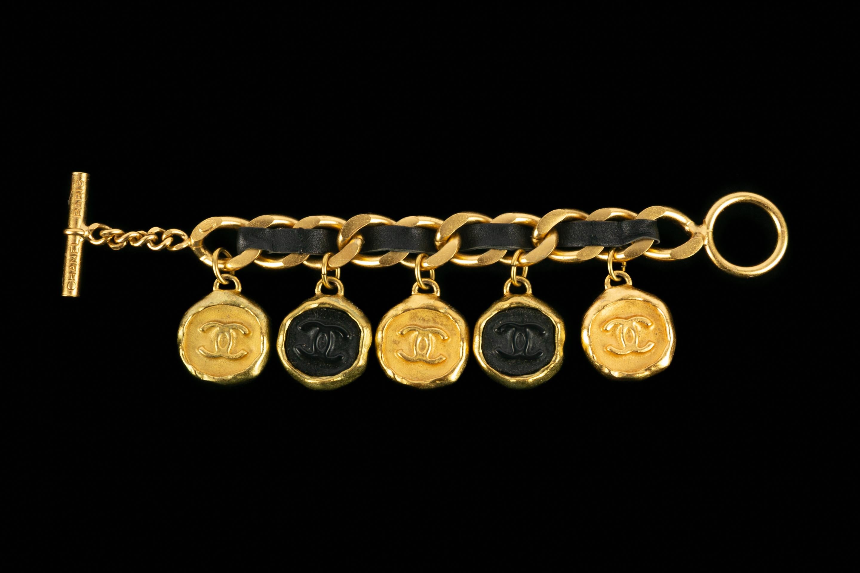 Bracelet Chanel automne 1995 Pour femmes en vente
