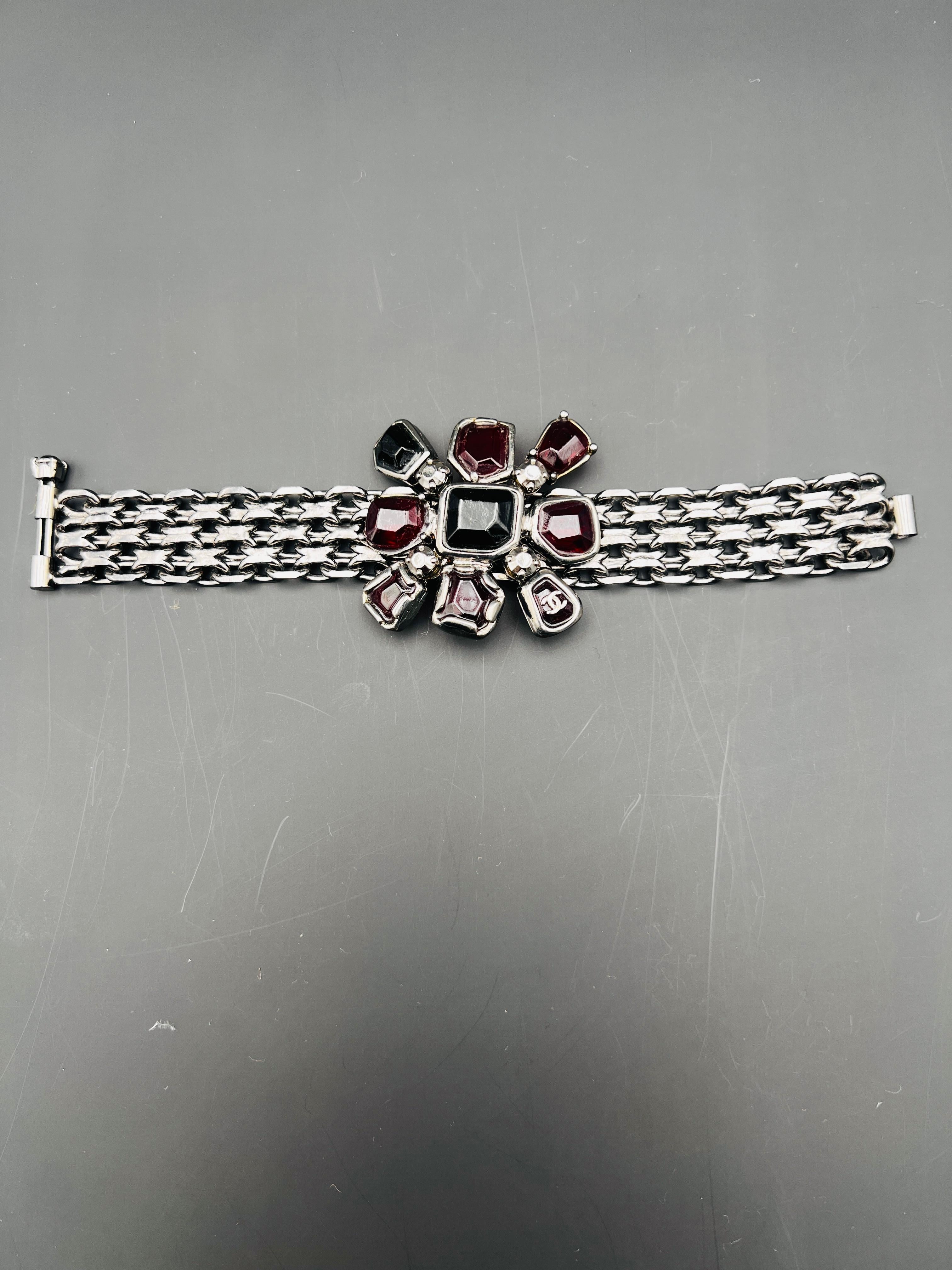 Bracelet Chanel automne 2002 en vente 7
