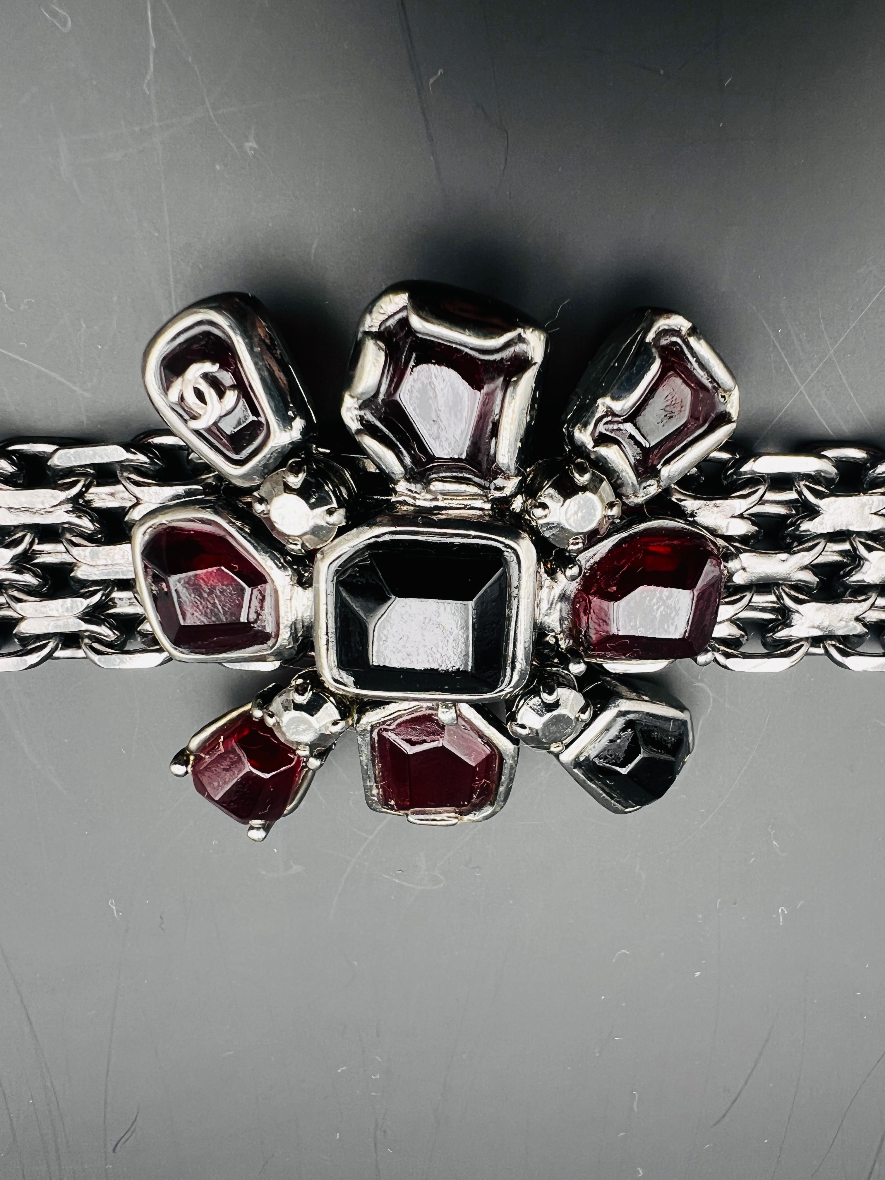Bracelet Chanel automne 2002 en vente 4