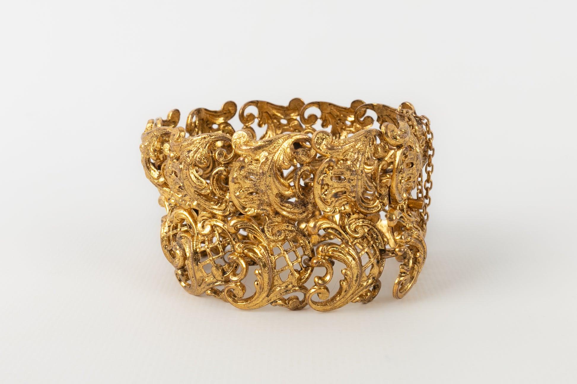 Chanel Armband Haute Couture aus goldenem Metall, durchbrochen im Zustand „Hervorragend“ im Angebot in SAINT-OUEN-SUR-SEINE, FR
