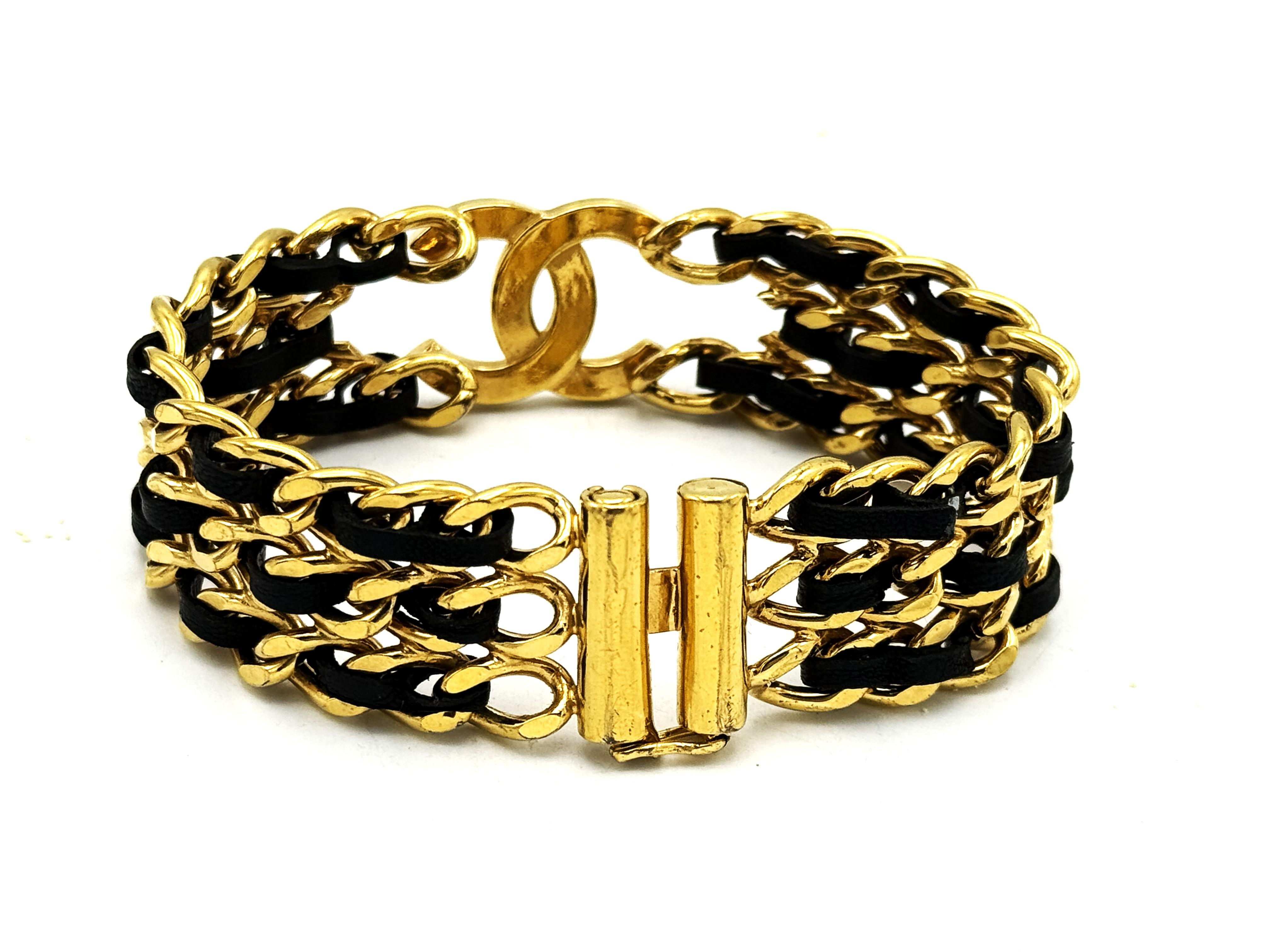 PULSERA CHANEL, icónica CC, cadena de 3 vueltas entretejida con cuero, oro de 24kp. en Excelente estado para la venta en Stuttgart, DE