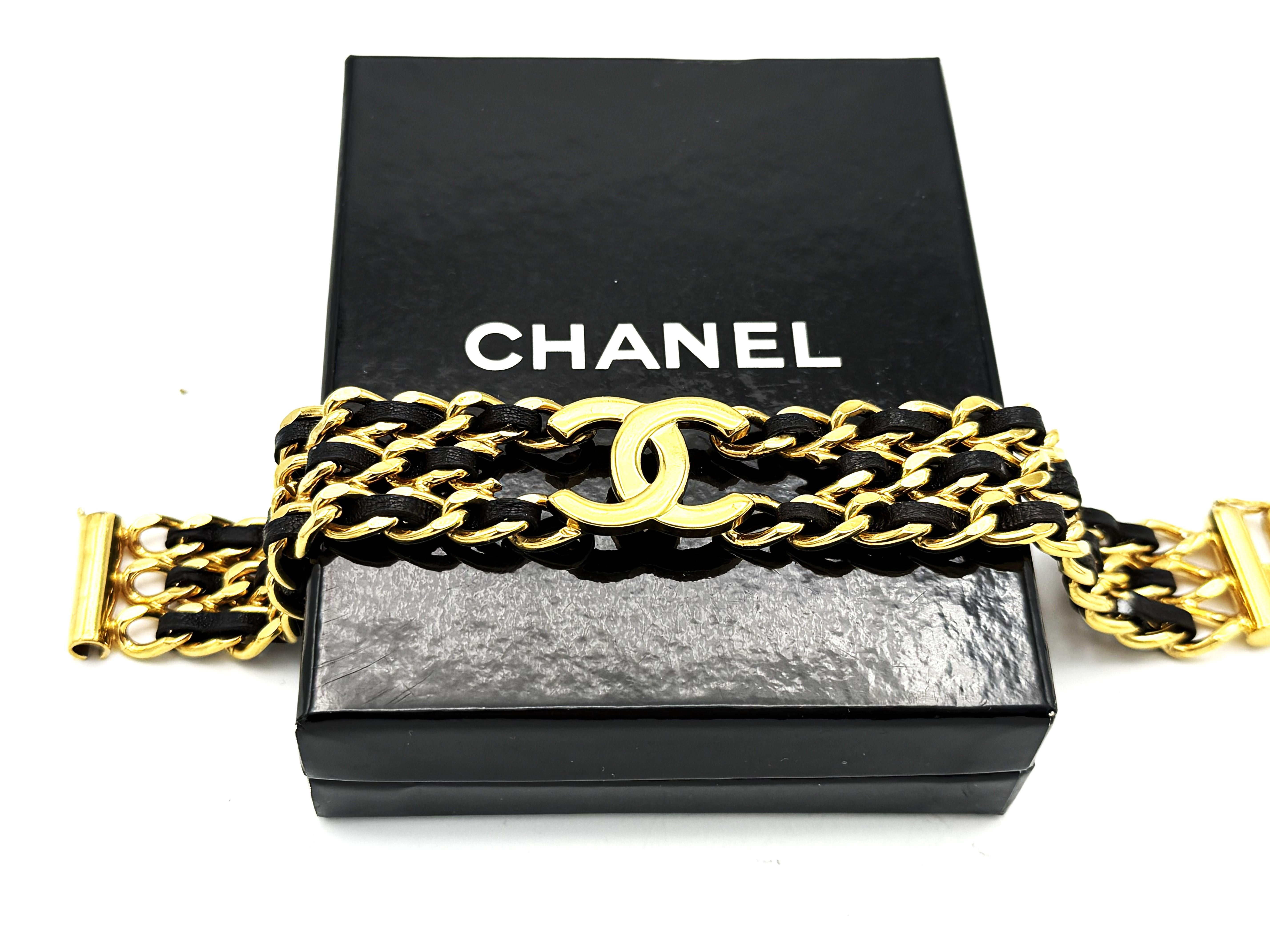 PULSERA CHANEL, icónica CC, cadena de 3 vueltas entretejida con cuero, oro de 24kp. en venta 1