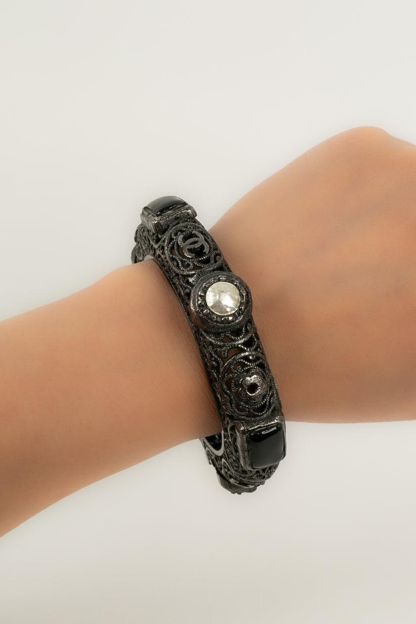 Chanel Bracelet in Dark Silver Metal, 2011 im Angebot 8