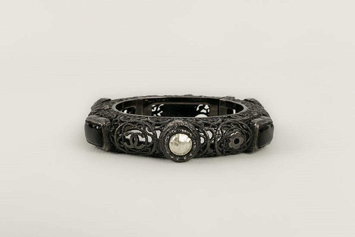 Chanel Bracelet in Dark Silver Metal, 2011 im Angebot 2