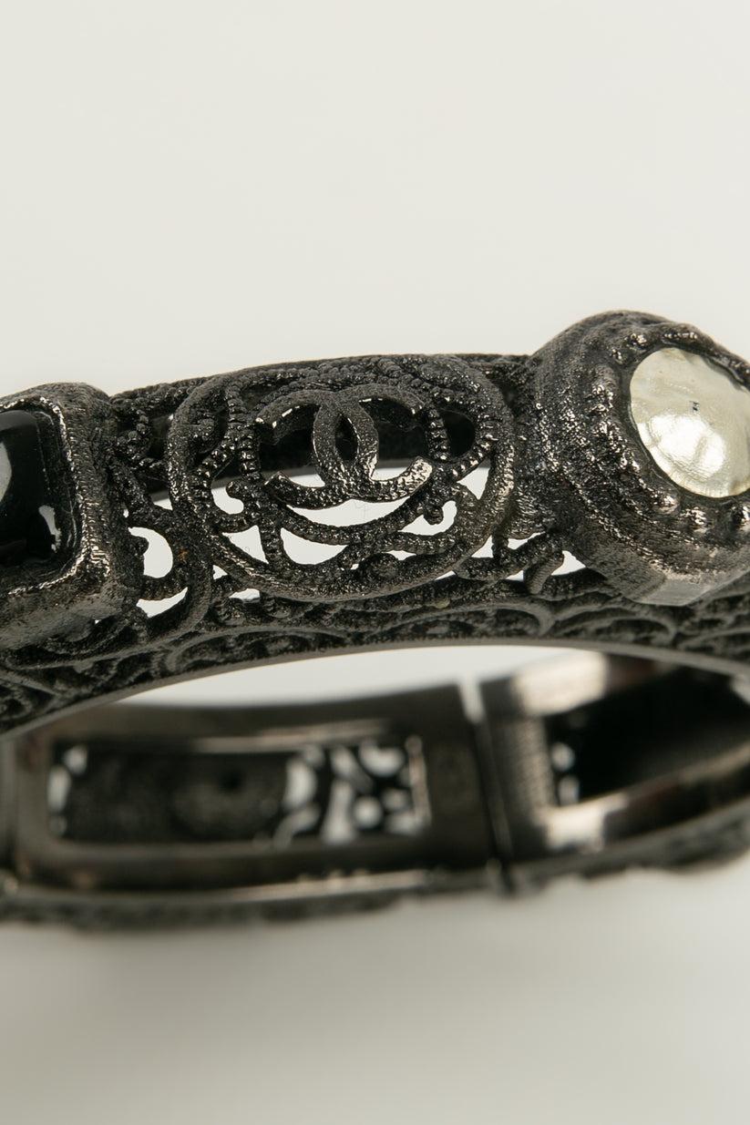 Chanel Bracelet in Dark Silver Metal, 2011 For Sale 2