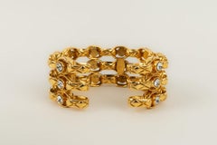 Chanel Bracelet in Gold Metal and Swarovski Strass, 1990s