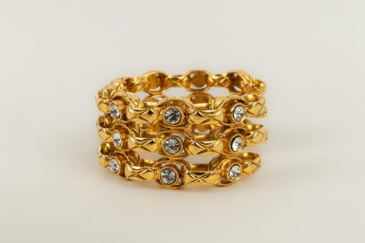 Chanel Bracelet in Gold Metal and Swarovski Strass, 1990s For Sale 2