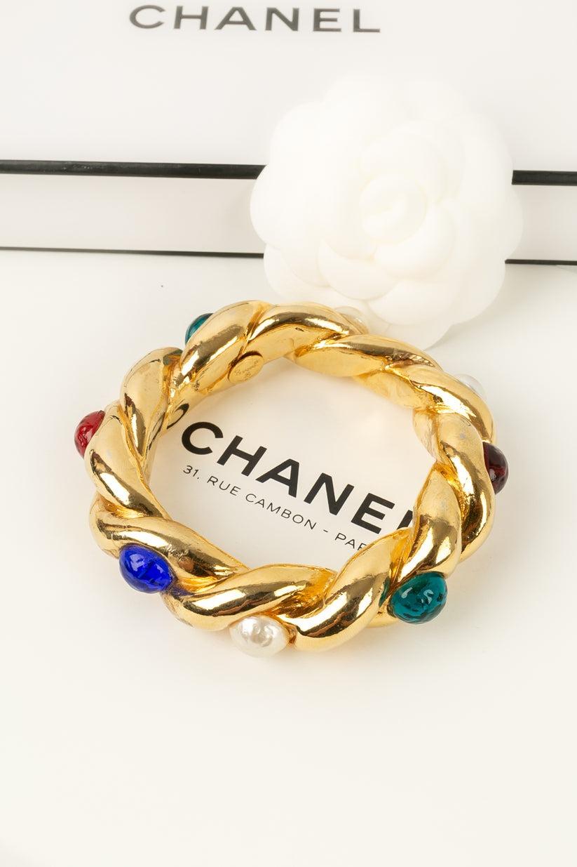Chanel-Armband aus goldenem Metall und Glaspalette im Angebot 7