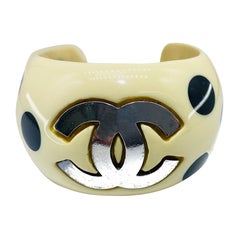 CHANEL Bracelet Vintage 1990s Cuff
