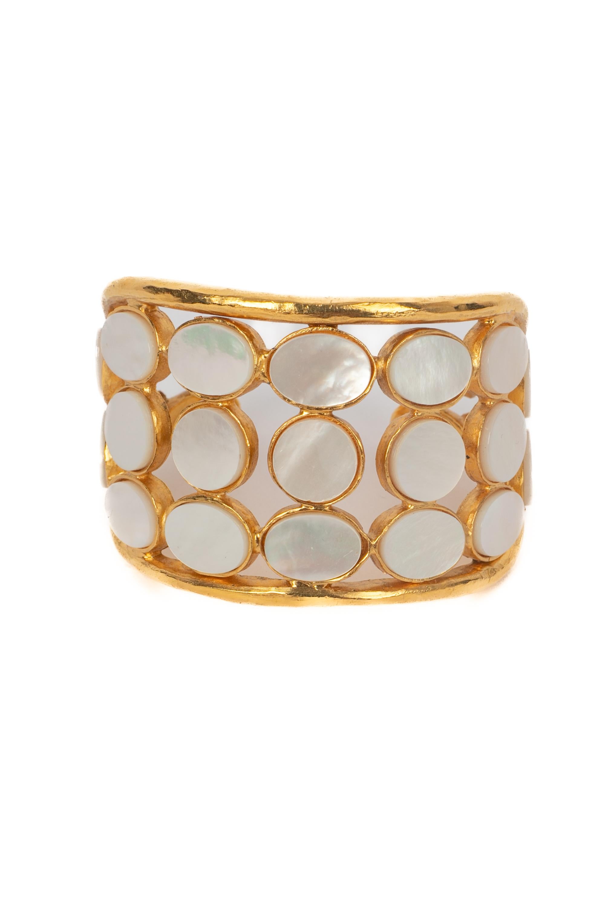 Brazalete Chanel Invierno 1995 en Excelente estado para la venta en SAINT-OUEN-SUR-SEINE, FR