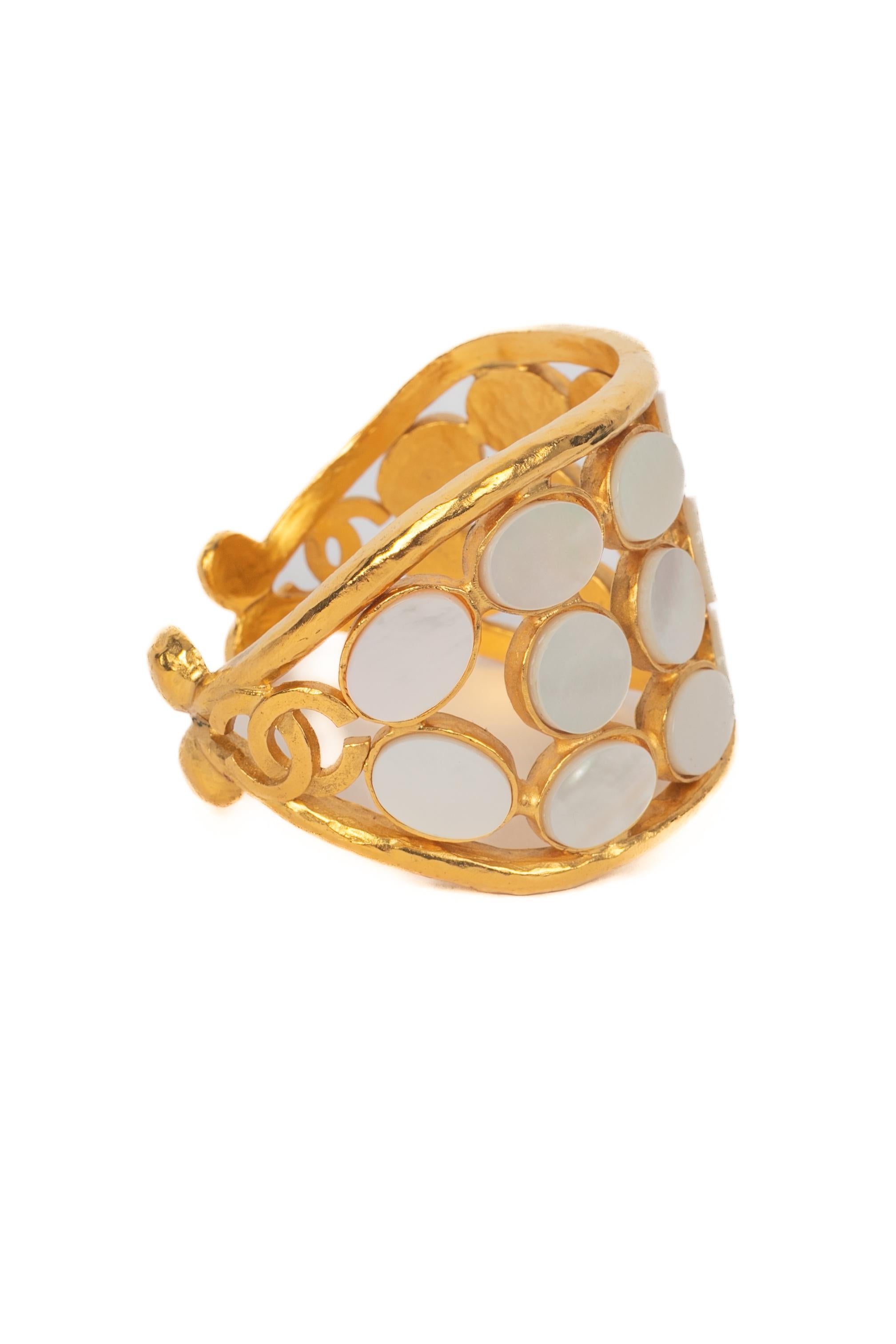 De las mujeres Brazalete Chanel Invierno 1995 en venta