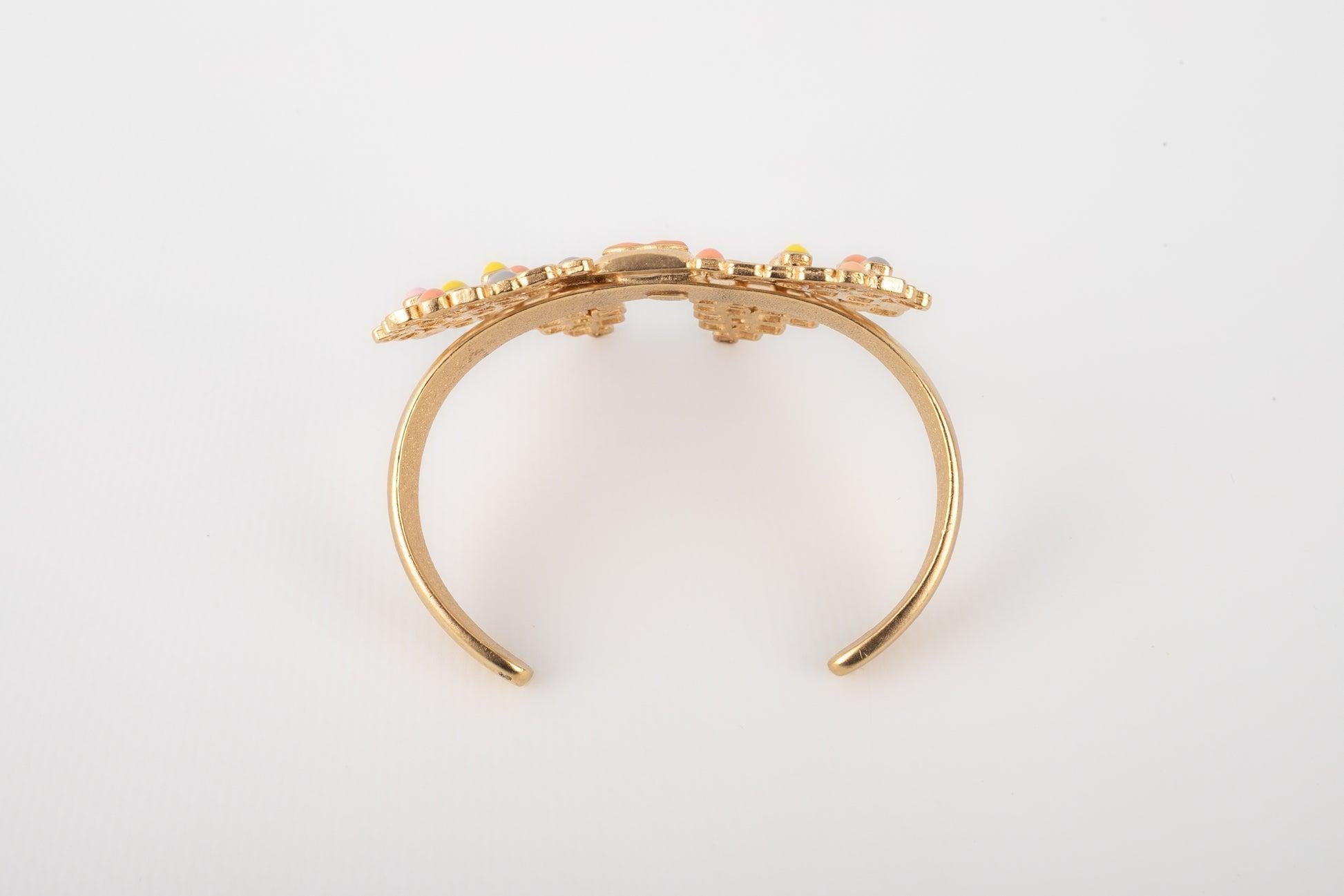 Chanel-Armband mit pastellfarbenem, pastellfarbenem Harz, 2003 im Zustand „Hervorragend“ in SAINT-OUEN-SUR-SEINE, FR