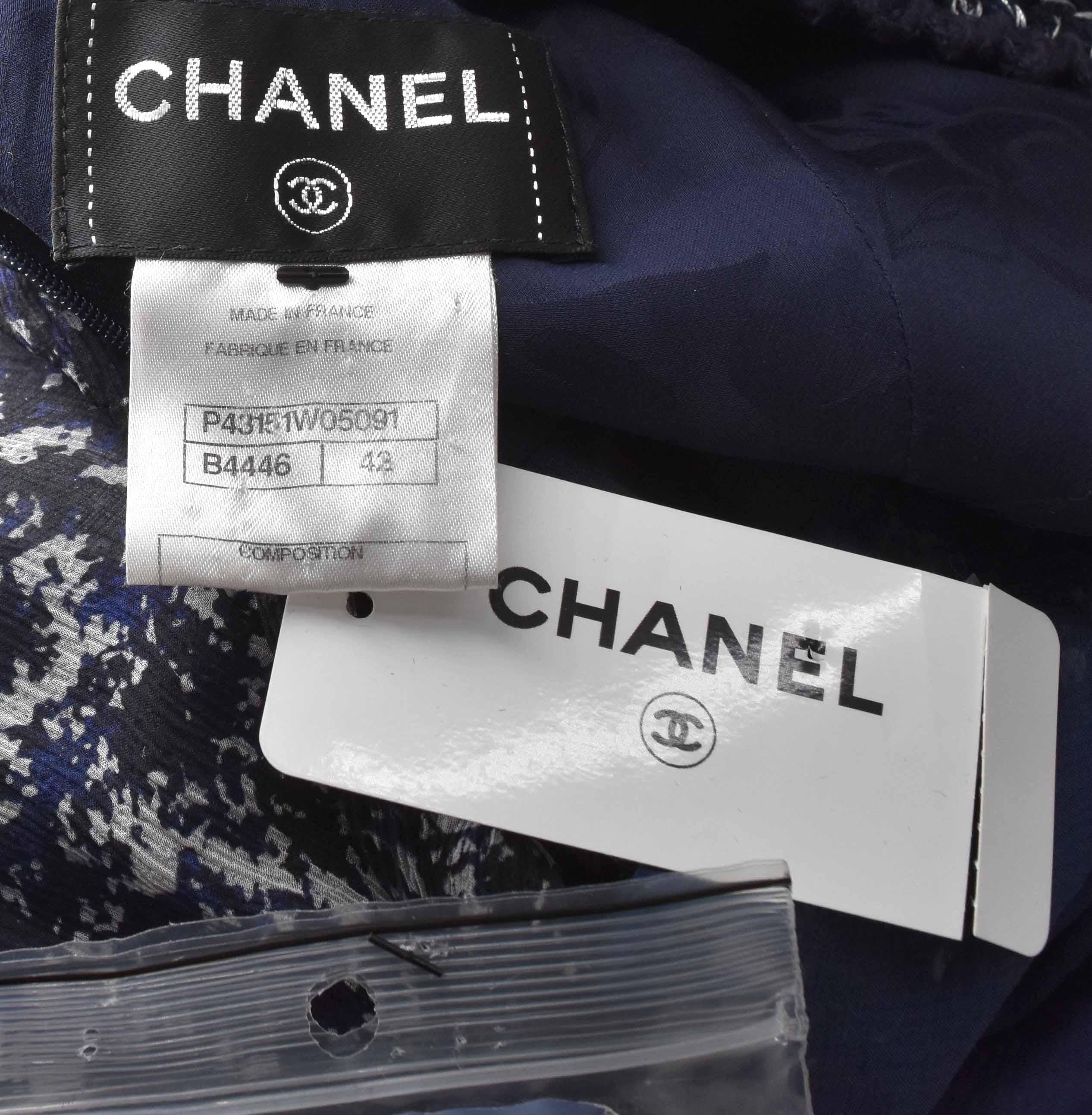 Chanel  Braided Trim Tweed Maxi Dress Interlocking CC logo Buttons 42 12P 2012 For Sale 8