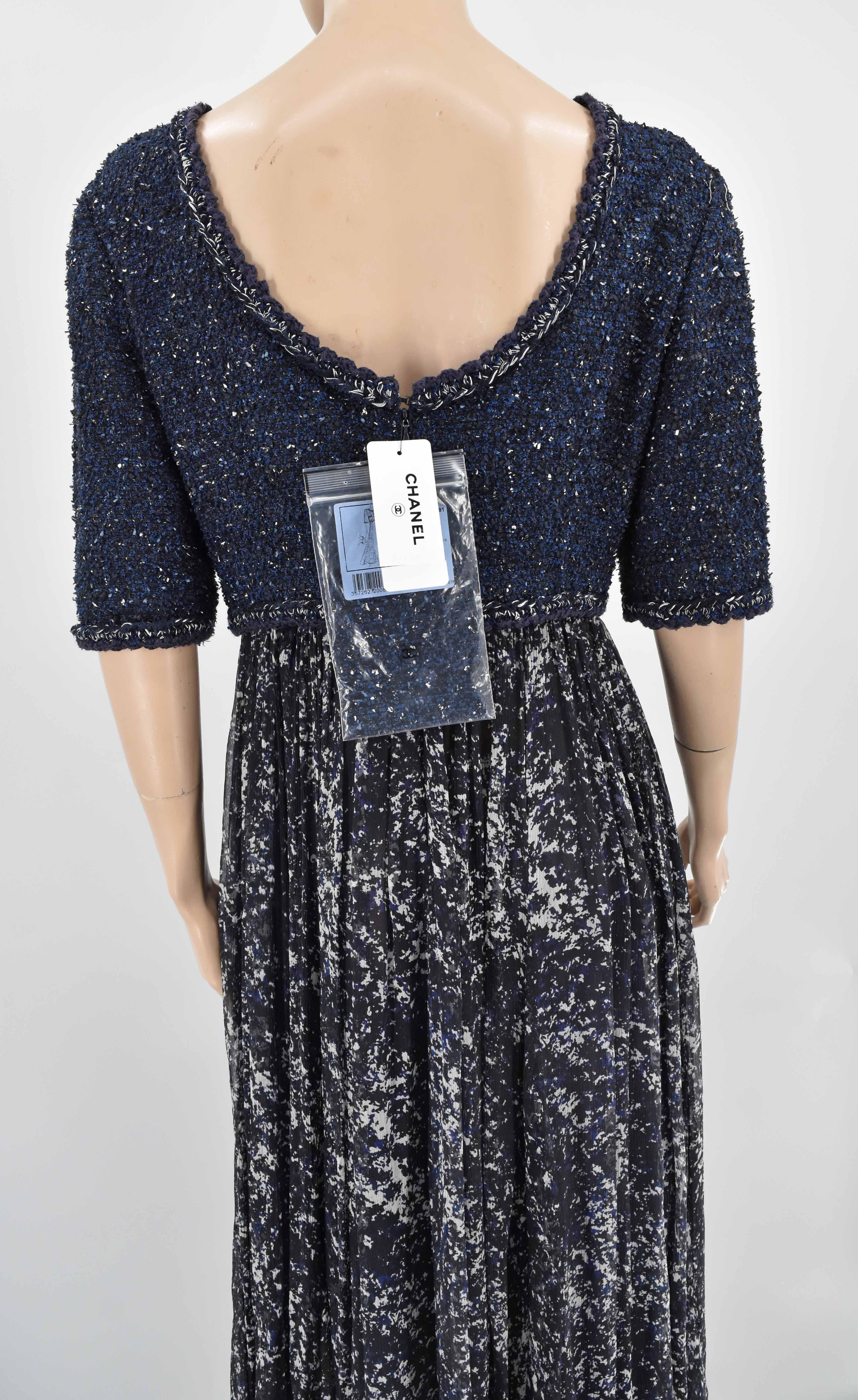 Chanel  Braided Trim Tweed Maxi Dress Interlocking CC logo Buttons 42 12P 2012 For Sale 3