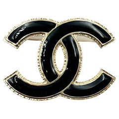 Vintage Chanel Brand New Classic Gold CC Frame Black Brooch