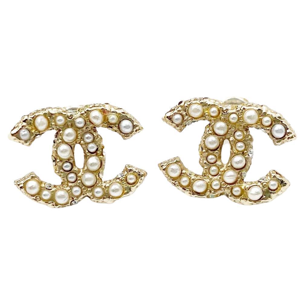 Chanel Brand New Classic Gold CC Scattering Pearl Piercing Earrings at  1stDibs | chanel ohrringe gold, chanel pearl earrings, chanel piercing