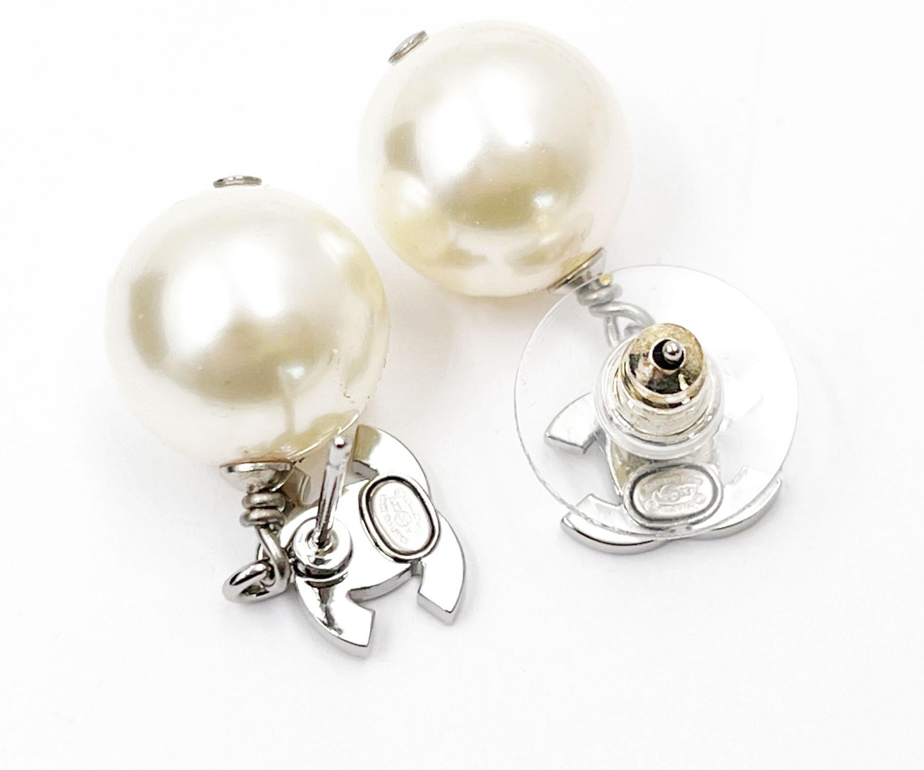 chanel pearl drop earrings
