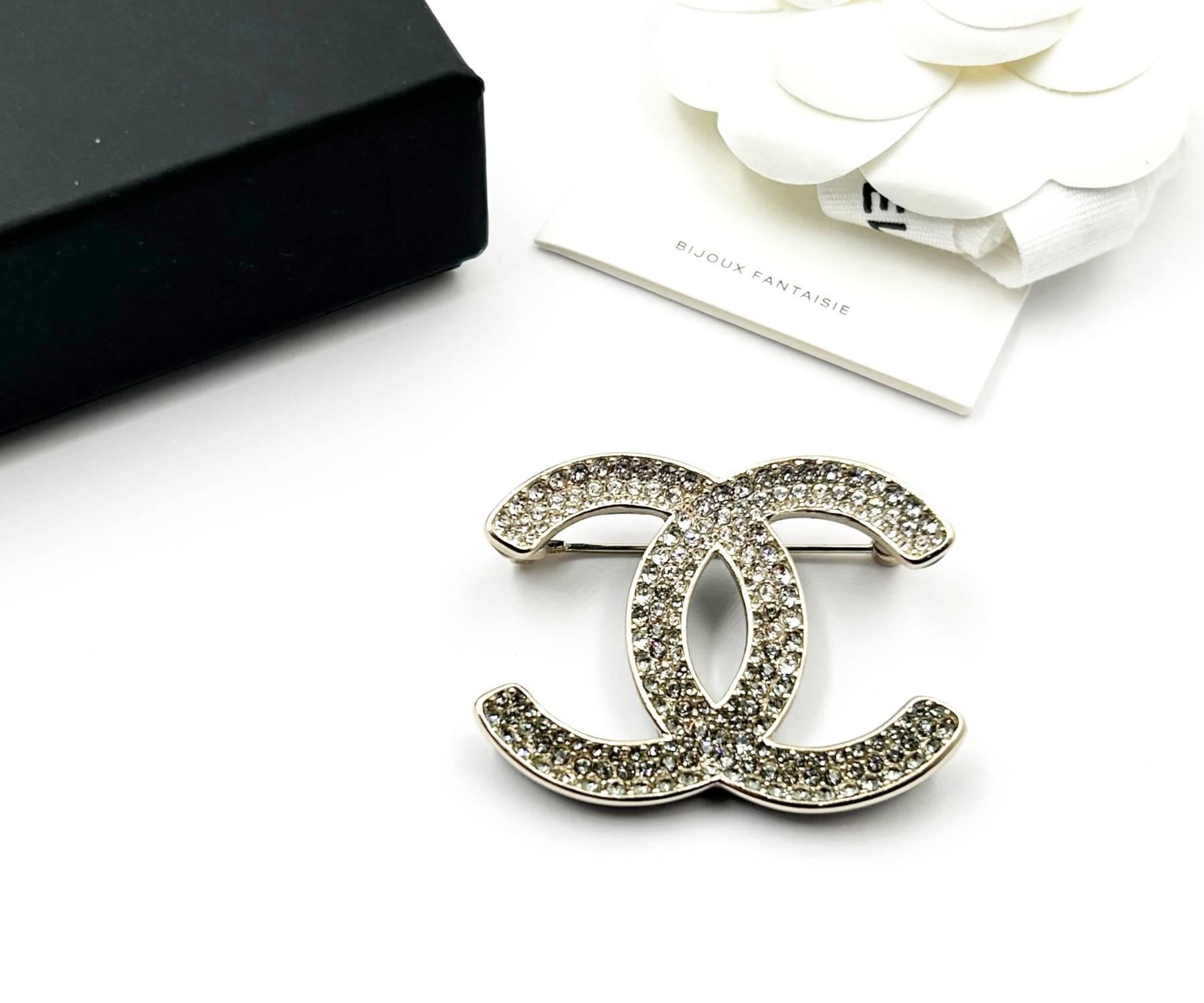 Artigiano Chanel Spilla Classica Argento Grigio Ombre Nero Curva &New in vendita