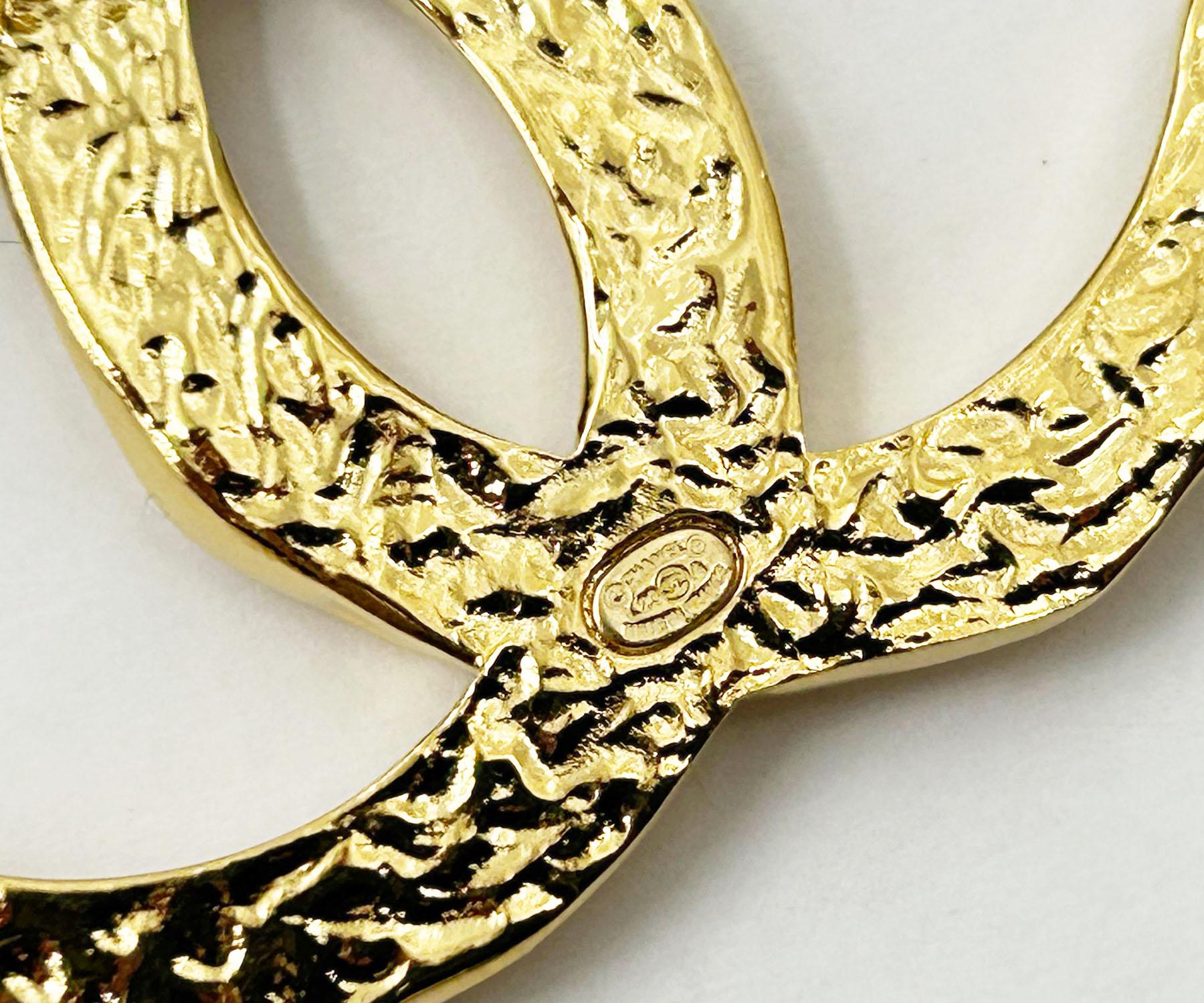 Women's Chanel Brand New Gold Bended CC Brooch  For Sale