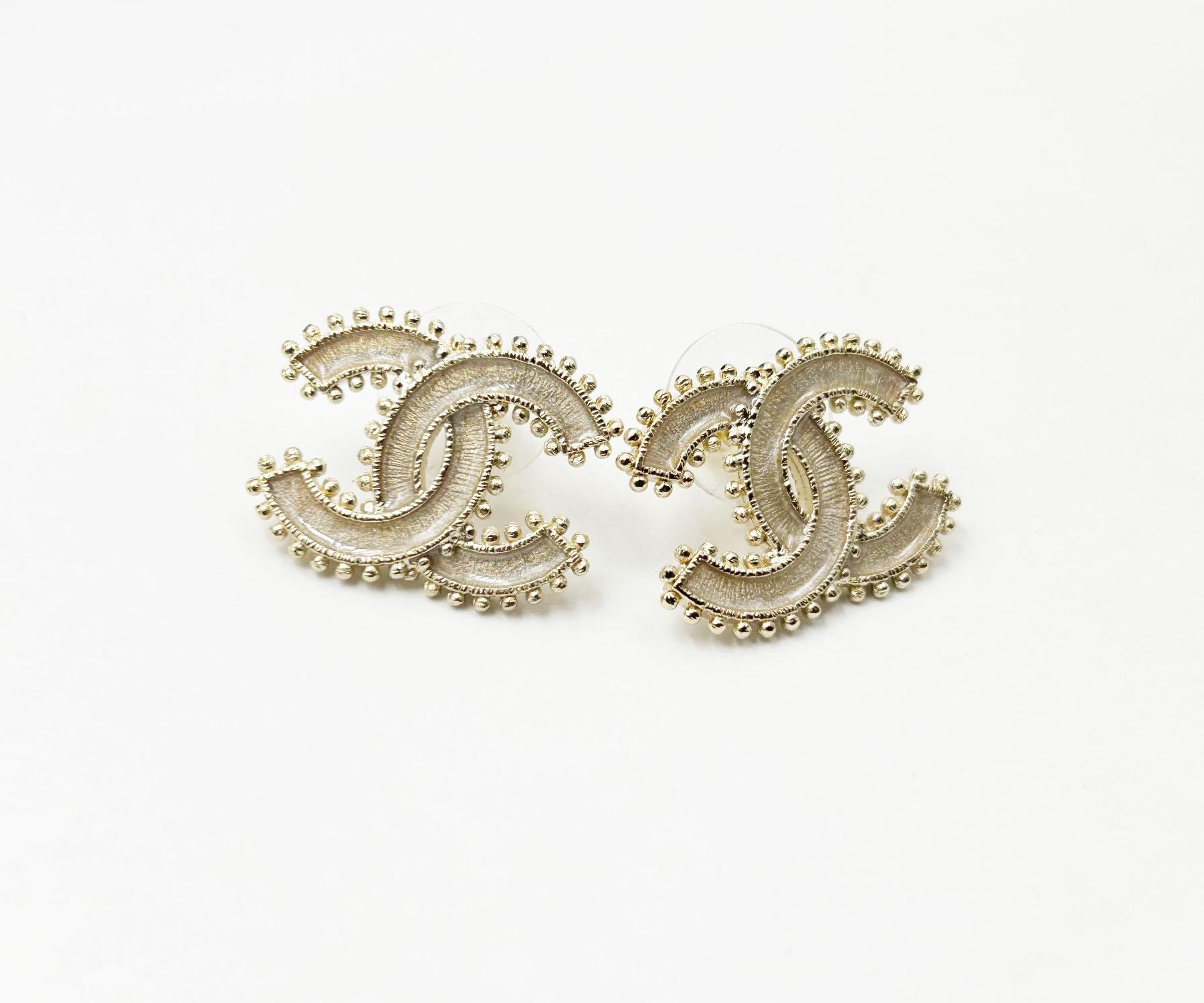 Artisan Chanel Brand New Gold CC Beige Enamel Dots Piercing Earrings For Sale