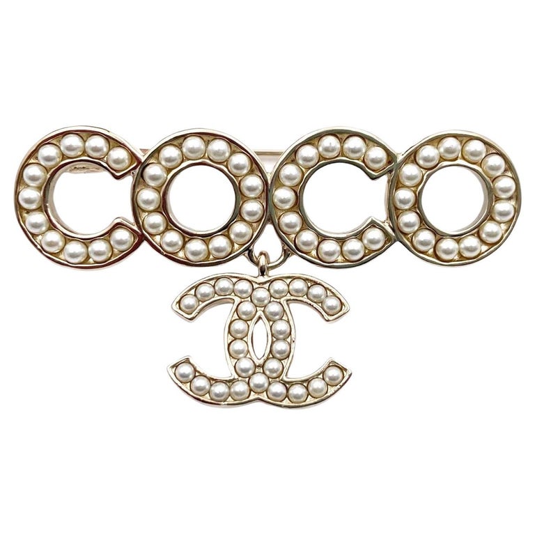 Chanel Brooches 2021 - 16 For Sale on 1stDibs
