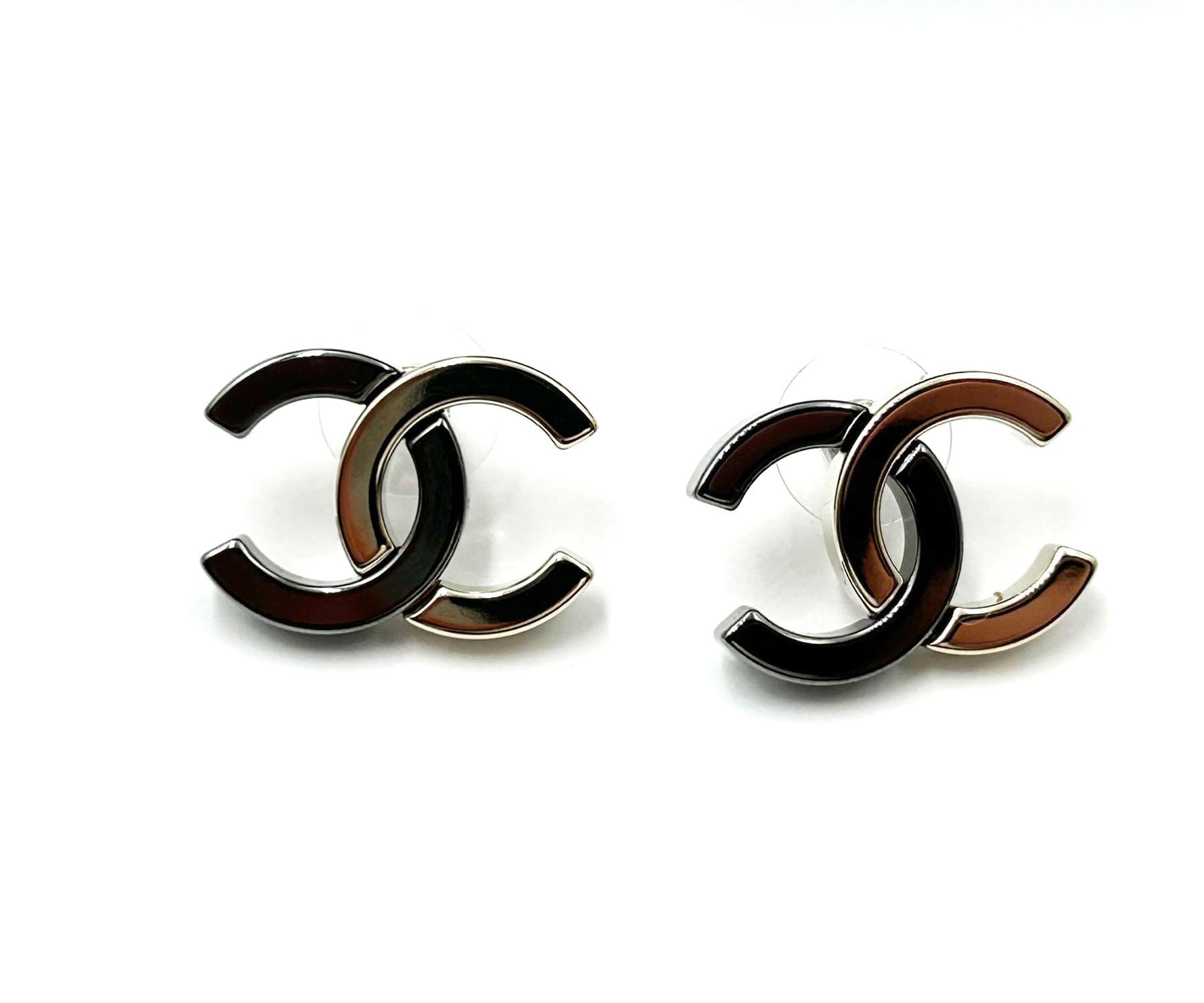 Chanel Brand New Gold Gunmetal CC Half Half Large Piercing Earrings In New Condition For Sale In Pasadena, CA