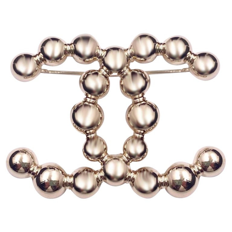 Chanel Light Gold Imitation Pearl Brooch
