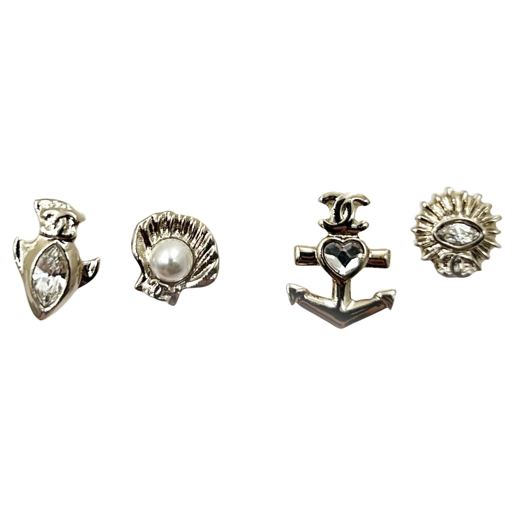 Chanel Nuevo y Raro Ancla de Oro Pez 4 Pequeños Pendientes Piercing en venta