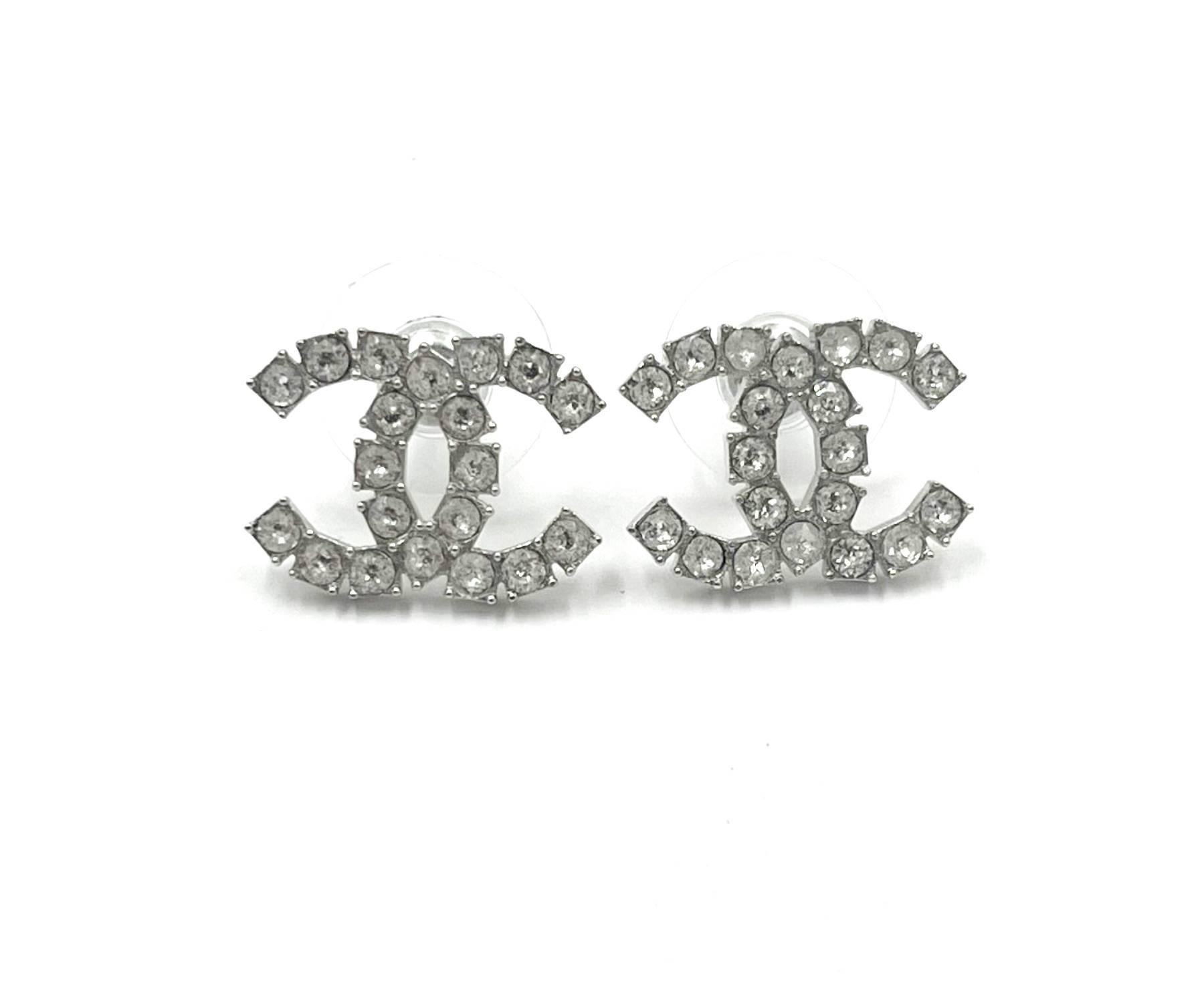 Chanel Brand New Silver CC Rocky Crystal Reissued Piercing Earrings

*Marked 19
*Made in Italy
*Comes with original box, pouch and booklet
*Brand New

-It's approximately 0.6