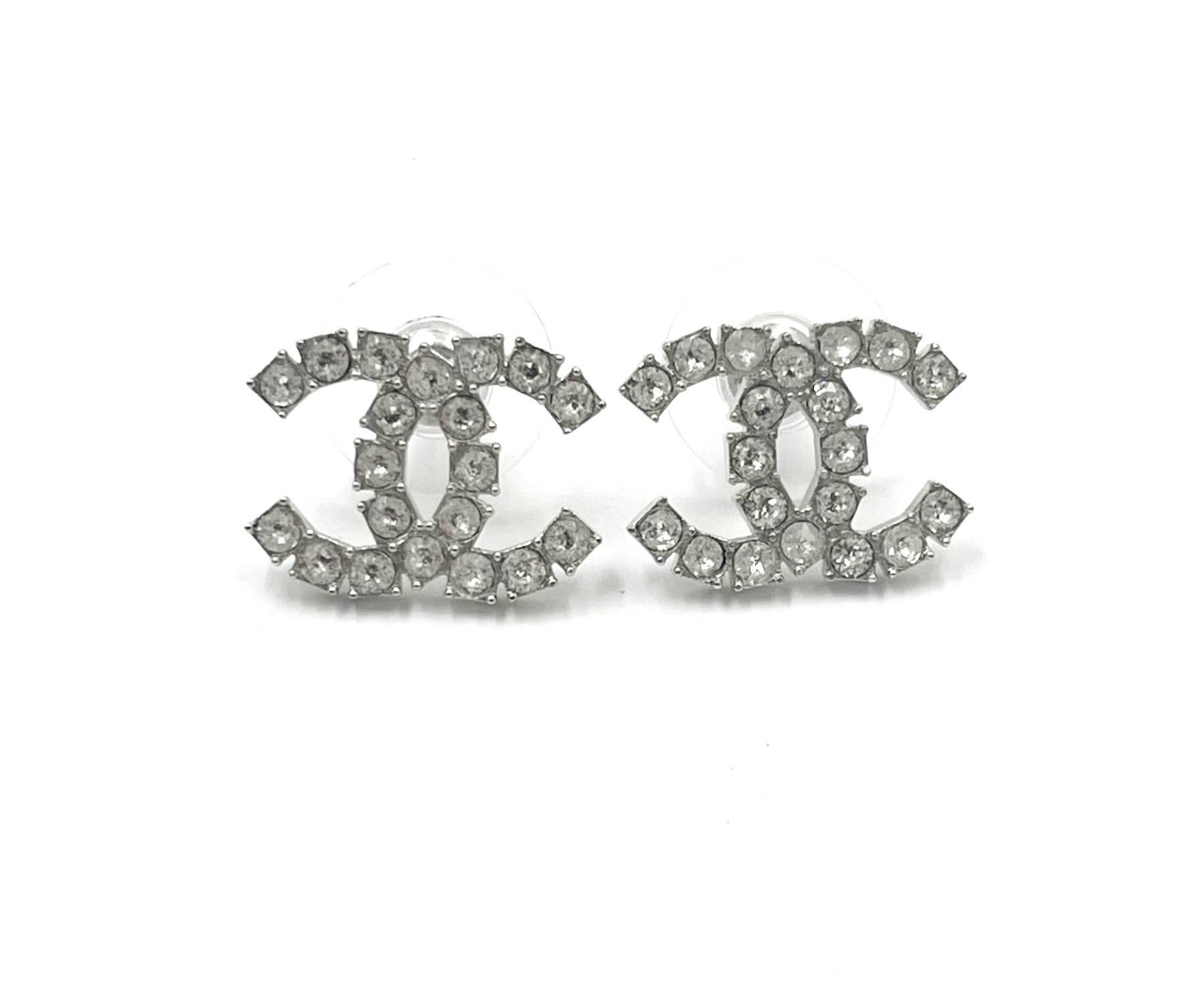 Chanel Brand New Silver CC Rocky Crystal Stud Reissued Piercing Earrings

*Marked 19
*Made in Italy
*Comes with original box, pouch and booklet
*Brand New

-It's approximately 0.6