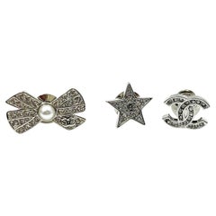 Chanel Brand New Silver CC Star Bow Crystal 3 Pins
