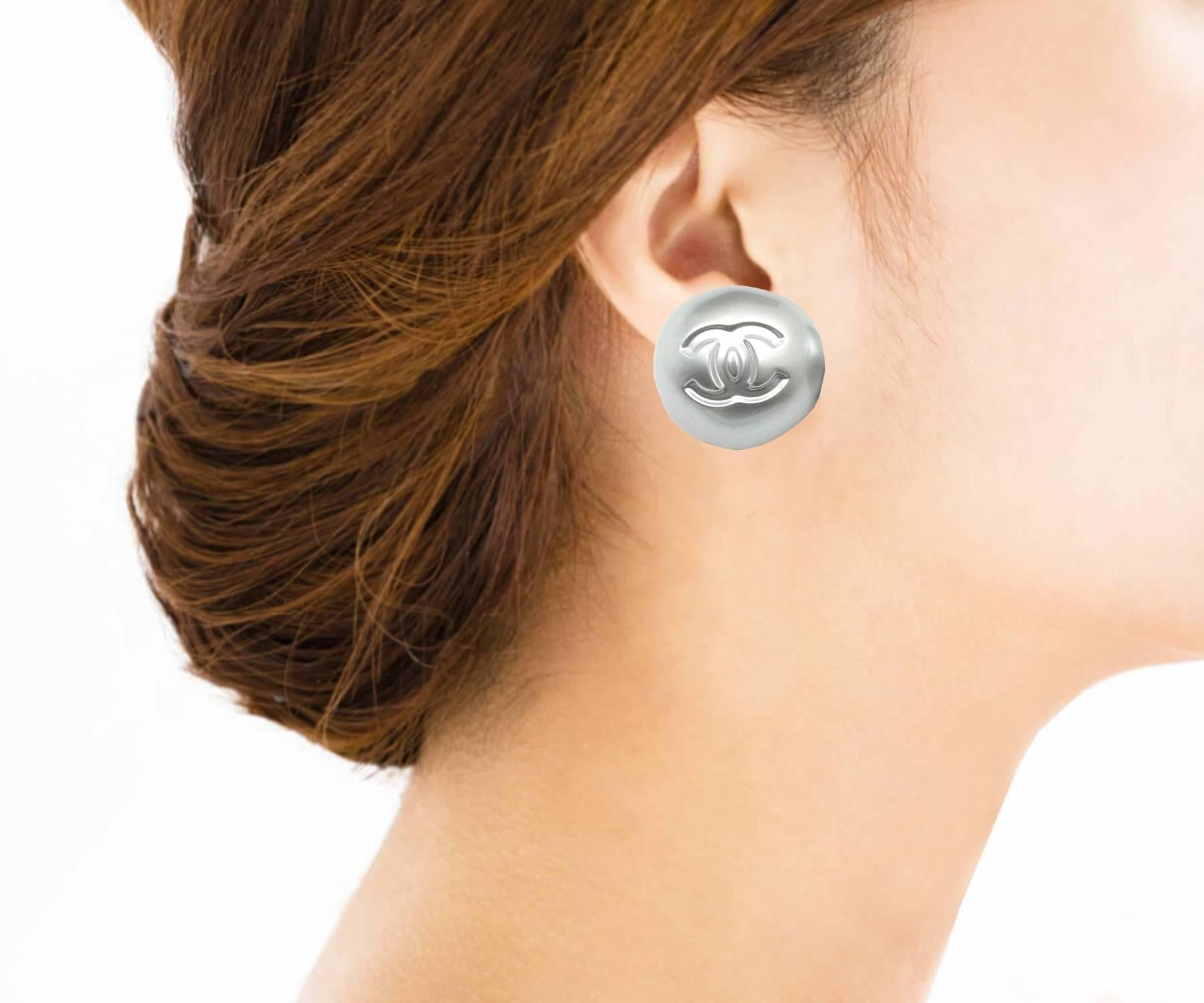 Chanel Brand New Silver Futurist Giant Piercing Earrings In New Condition In Pasadena, CA
