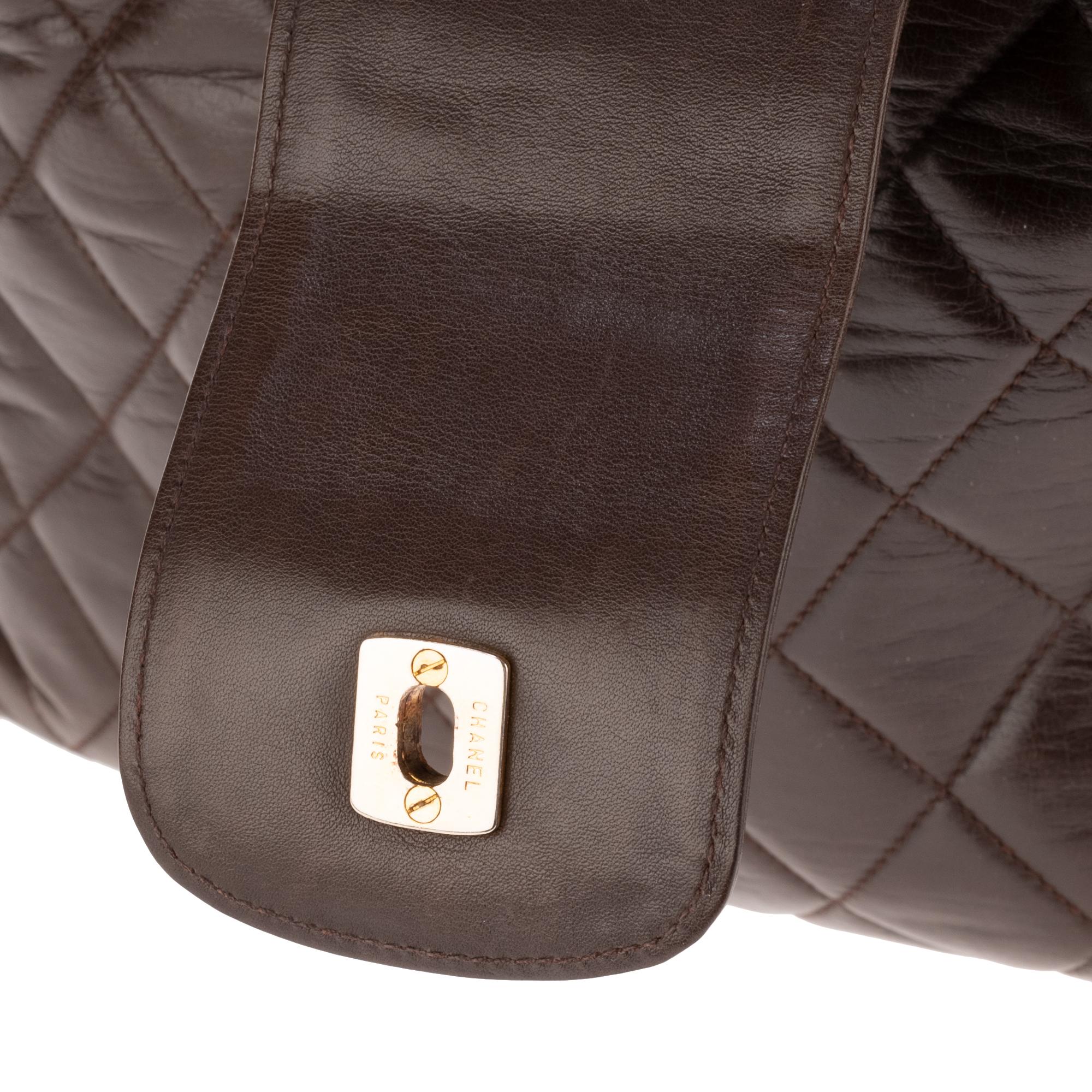 Black Chanel briefcase style handbag in brown quilted lambskin !