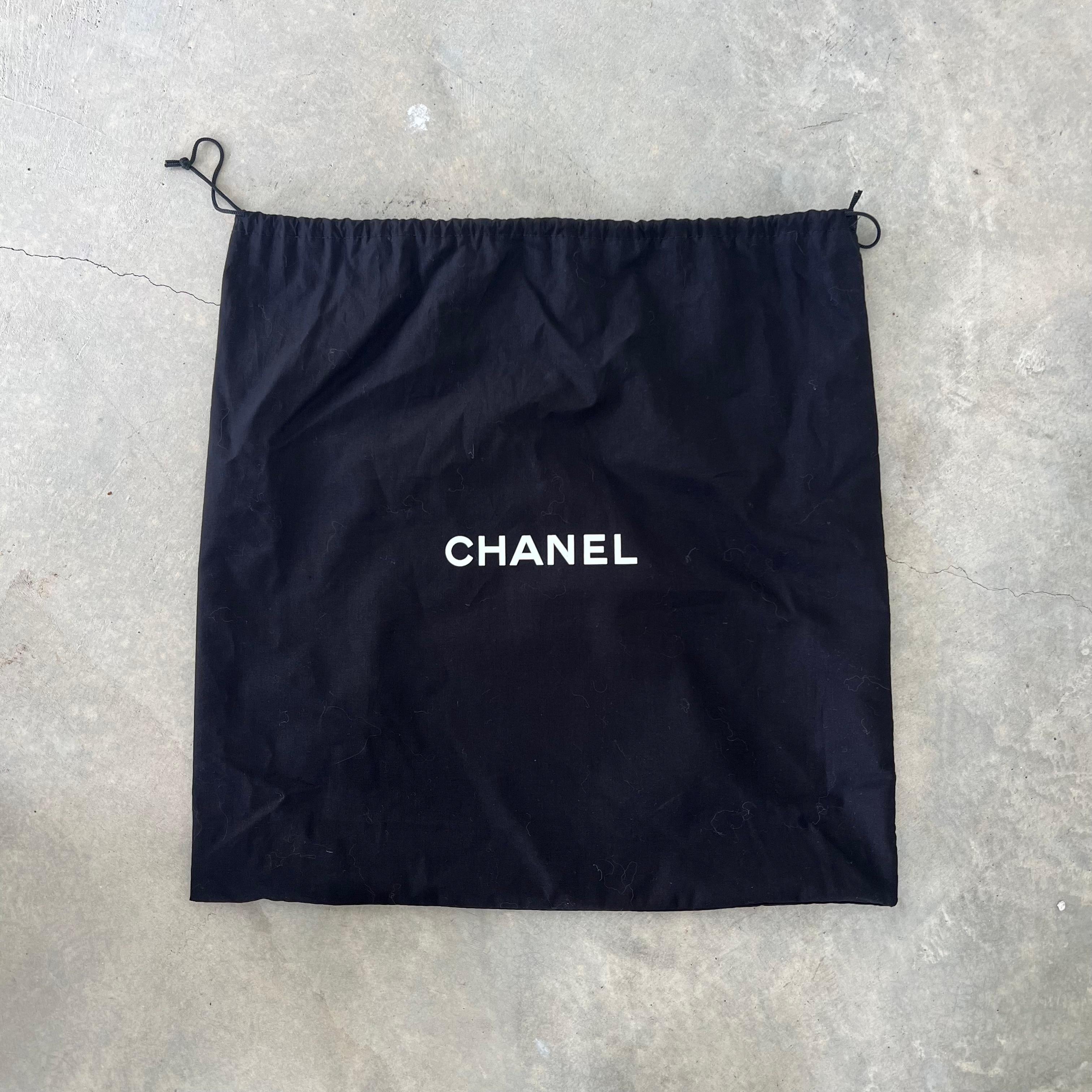 Chanel Brilliant Cells Tote, 2000er Jahre Frankreich im Angebot 7