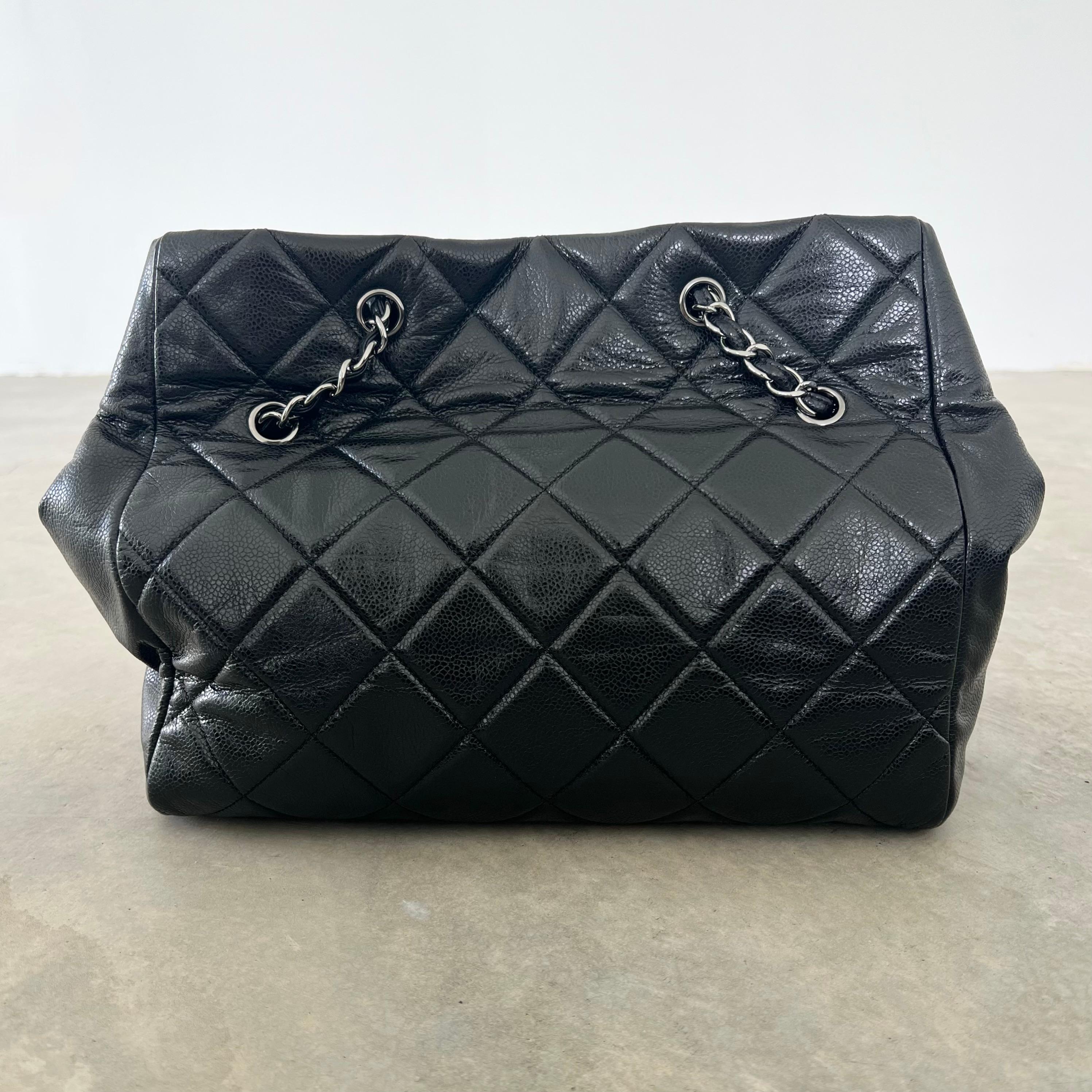 Chanel Brilliant Cells Tote, 2000er Jahre Frankreich im Angebot 1