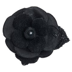 Chanel Broche Camelia Black Wool Tweed CC Brooch
