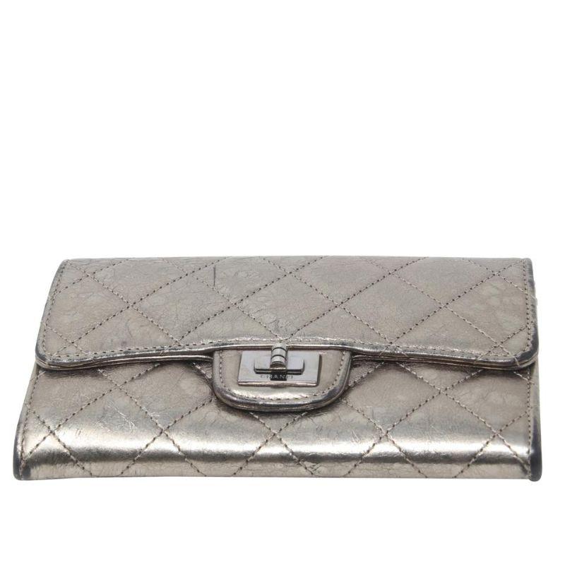 Gray Chanel Bronze 2.55 Reissue L Metallic Quilted Leather Flap Flap Wallet For Sale