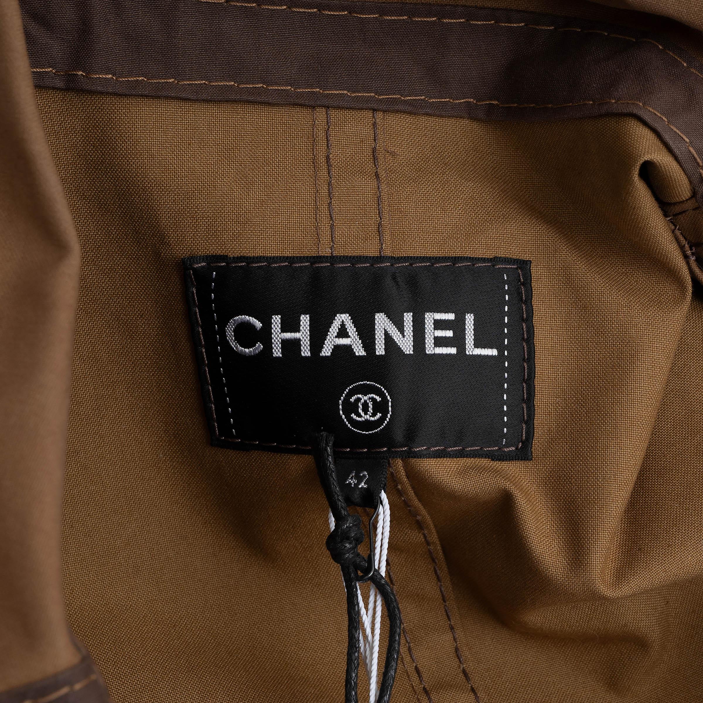 Chanel bronzo marrone in cotone 20C MULTIPOCKET Giacca 42 L. in vendita 2