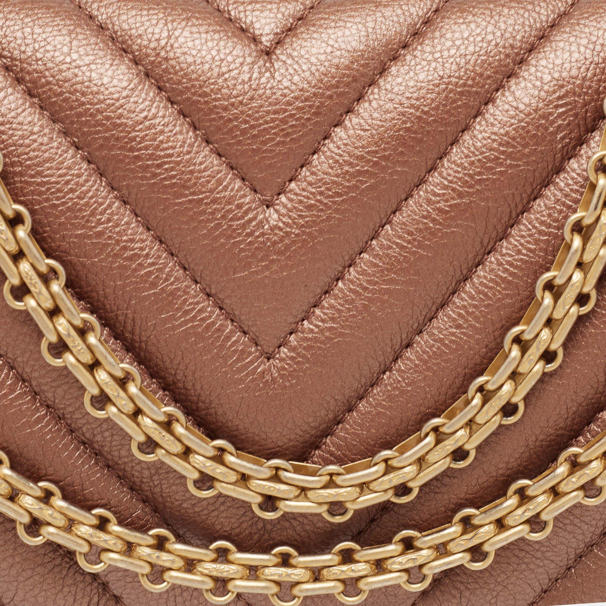 Chanel Bronze Chevron Leather 226 Reissue 2.55 Flap Bag 3