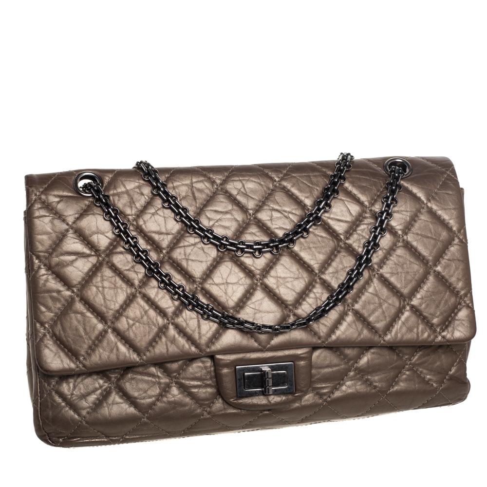 Chanel Bronze Quilted Leather Reissue 2.55 Classic 227 Flap Bag In Good Condition In Dubai, Al Qouz 2