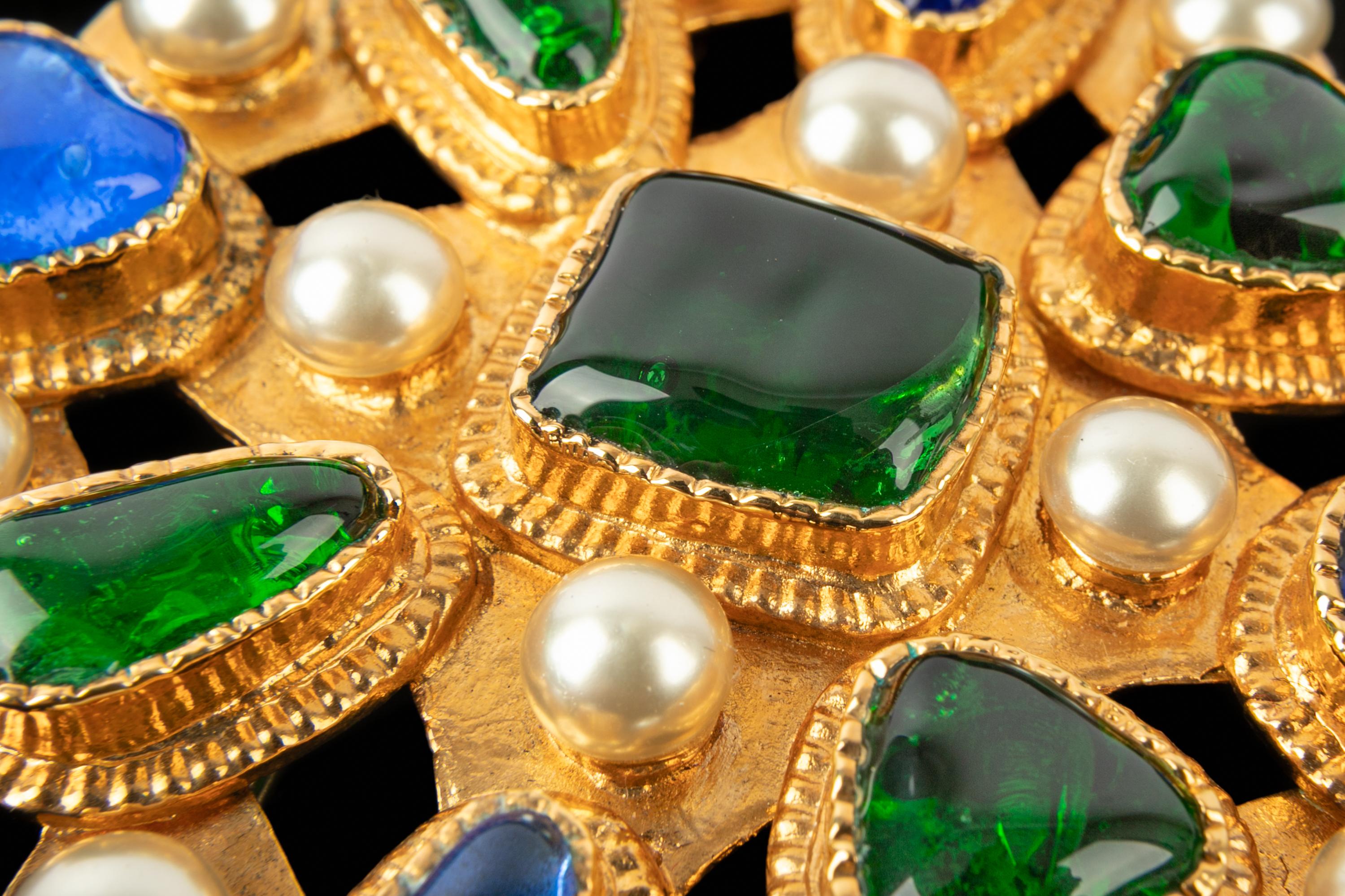 Chanel brooch 1990s For Sale 3