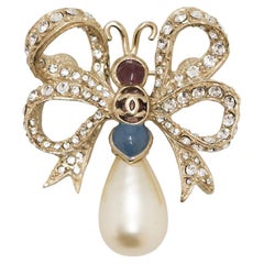 Chanel Brooch Bow And Pearl 