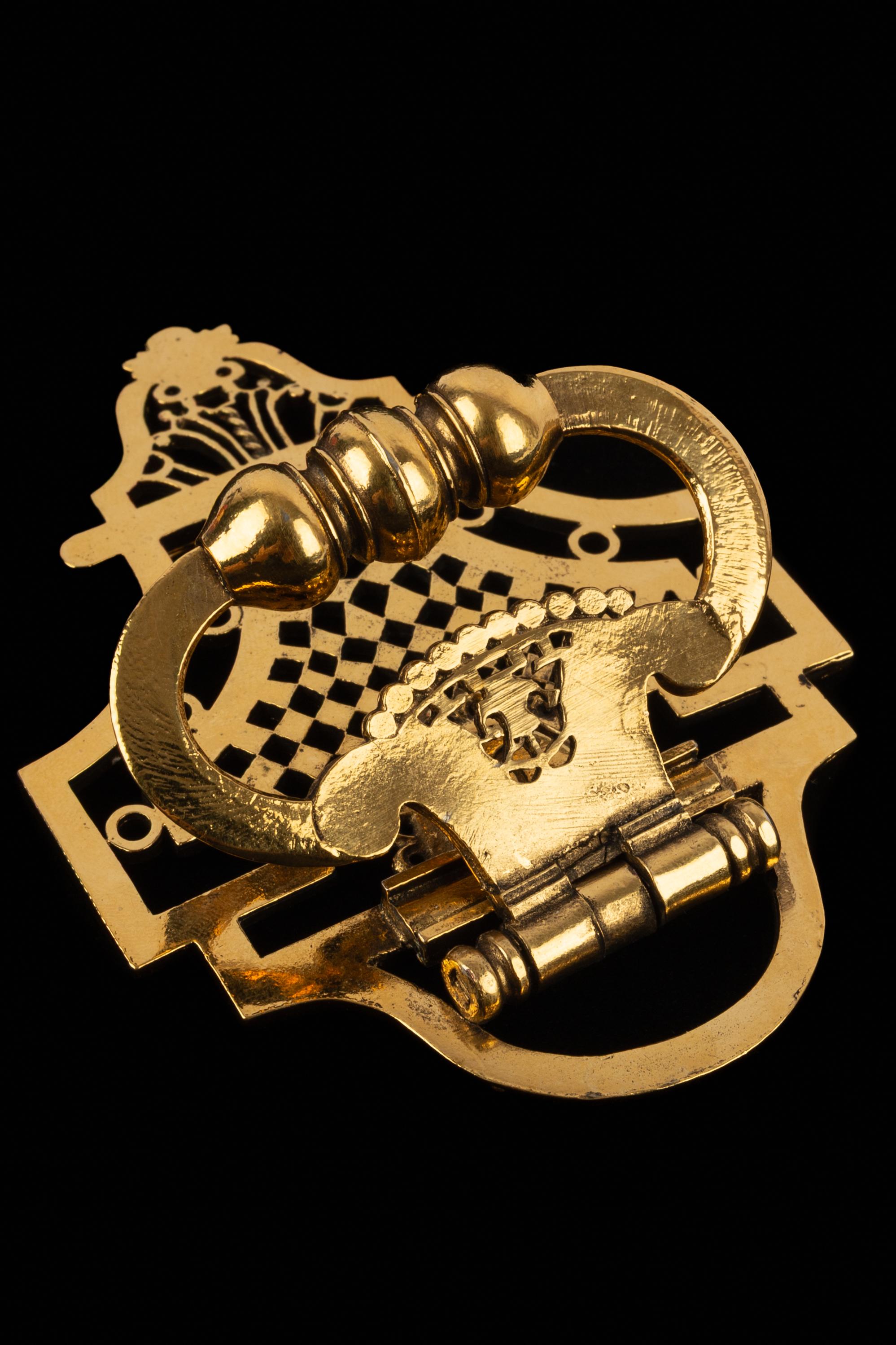 Broche Chanel 