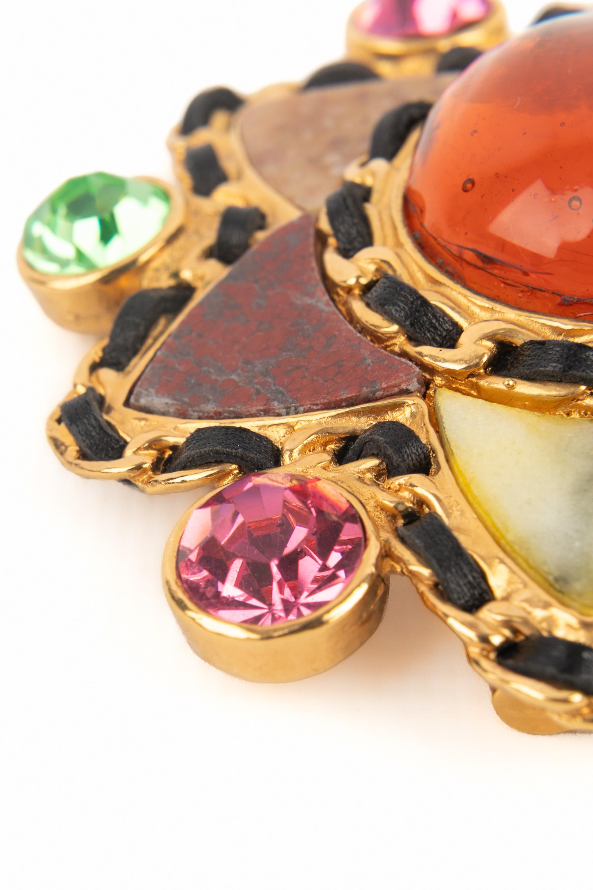 Chanel brooch For Sale 2