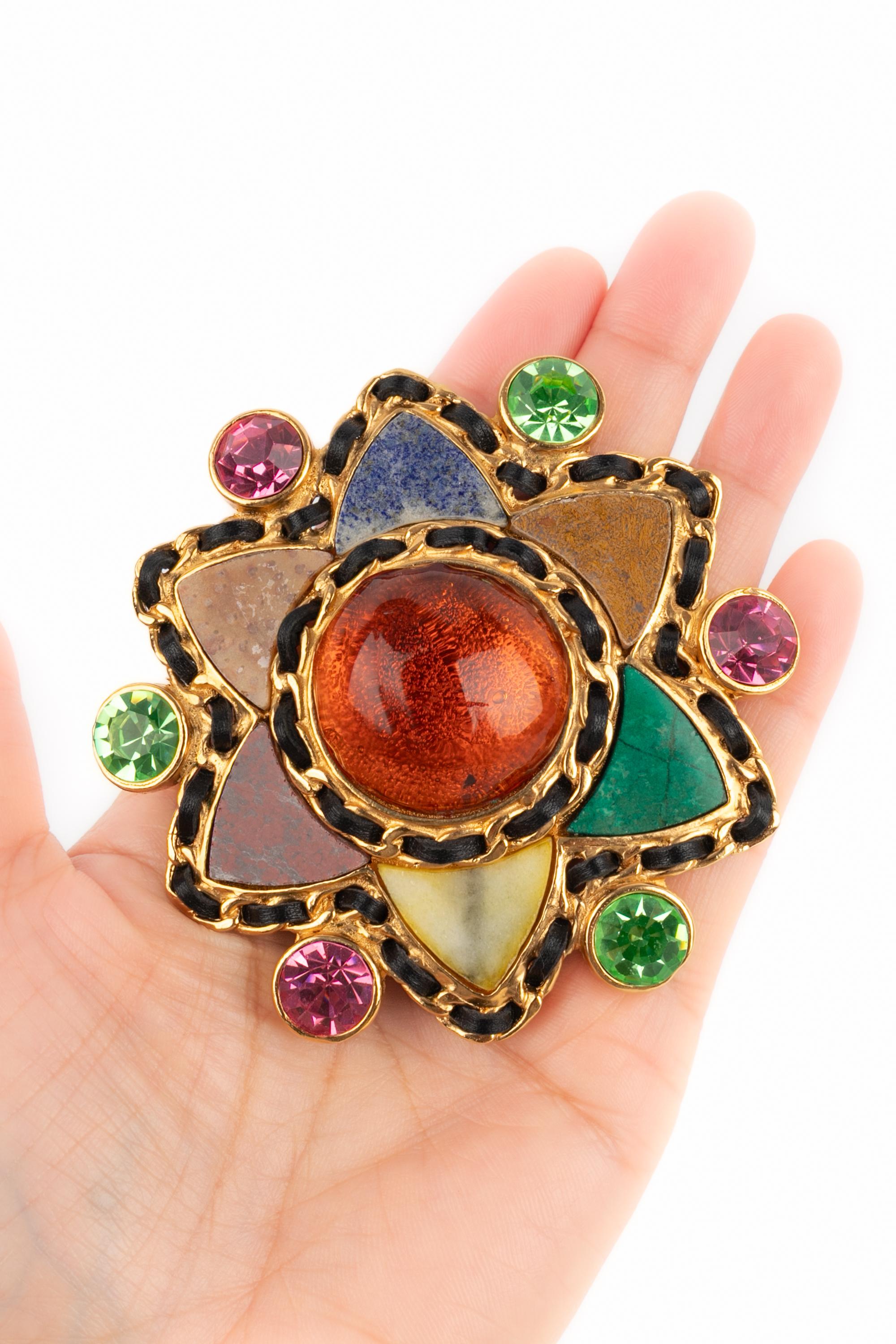 Chanel brooch For Sale 5