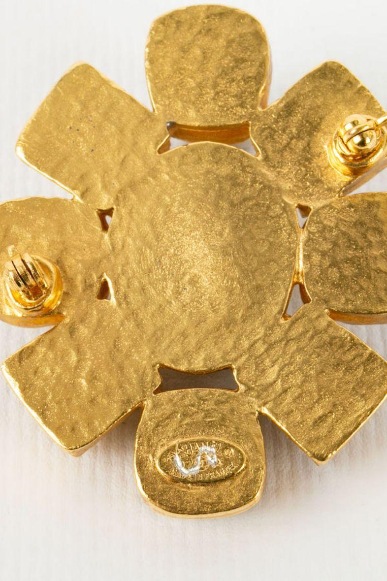 chanel brooches