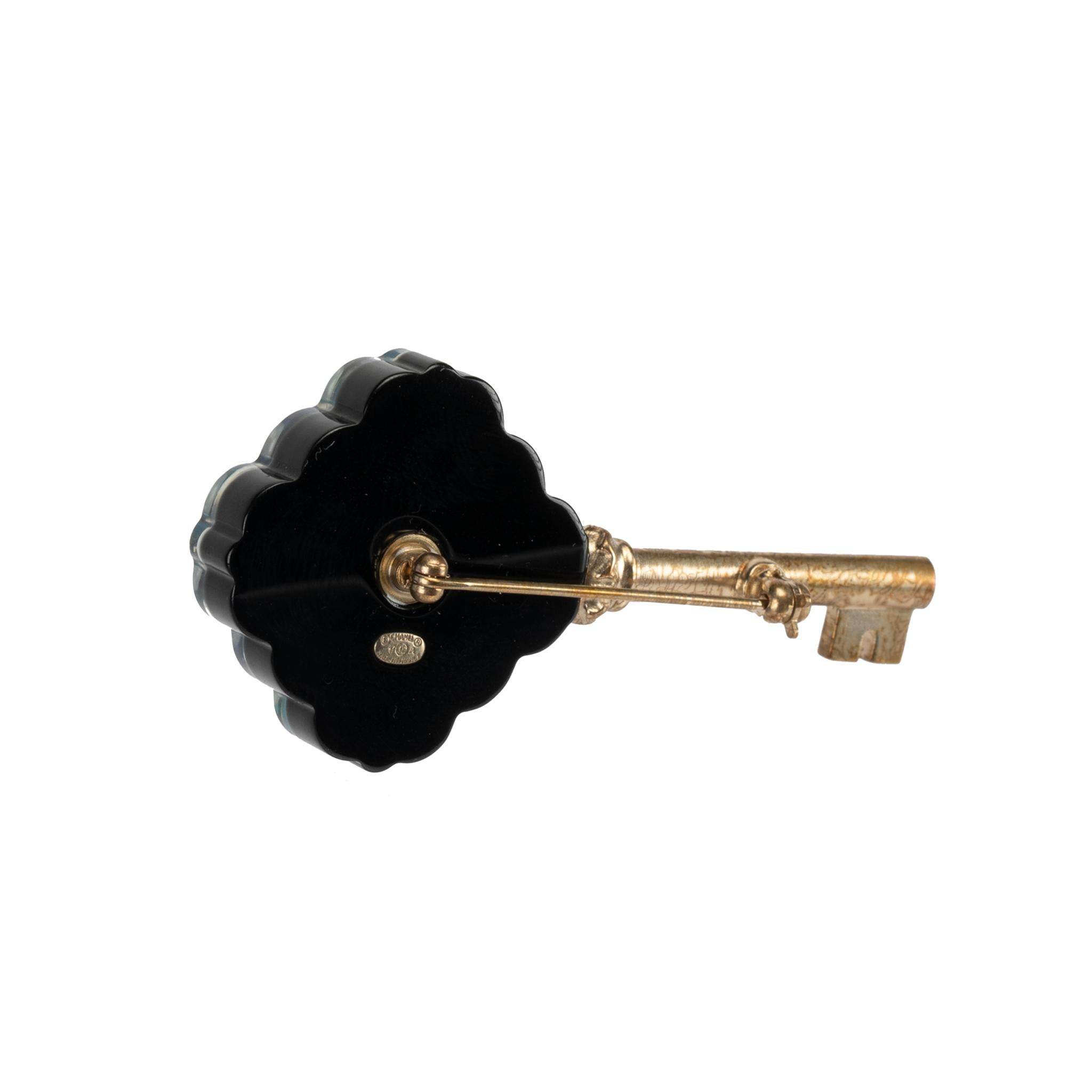 Chanel Brooch Key 1